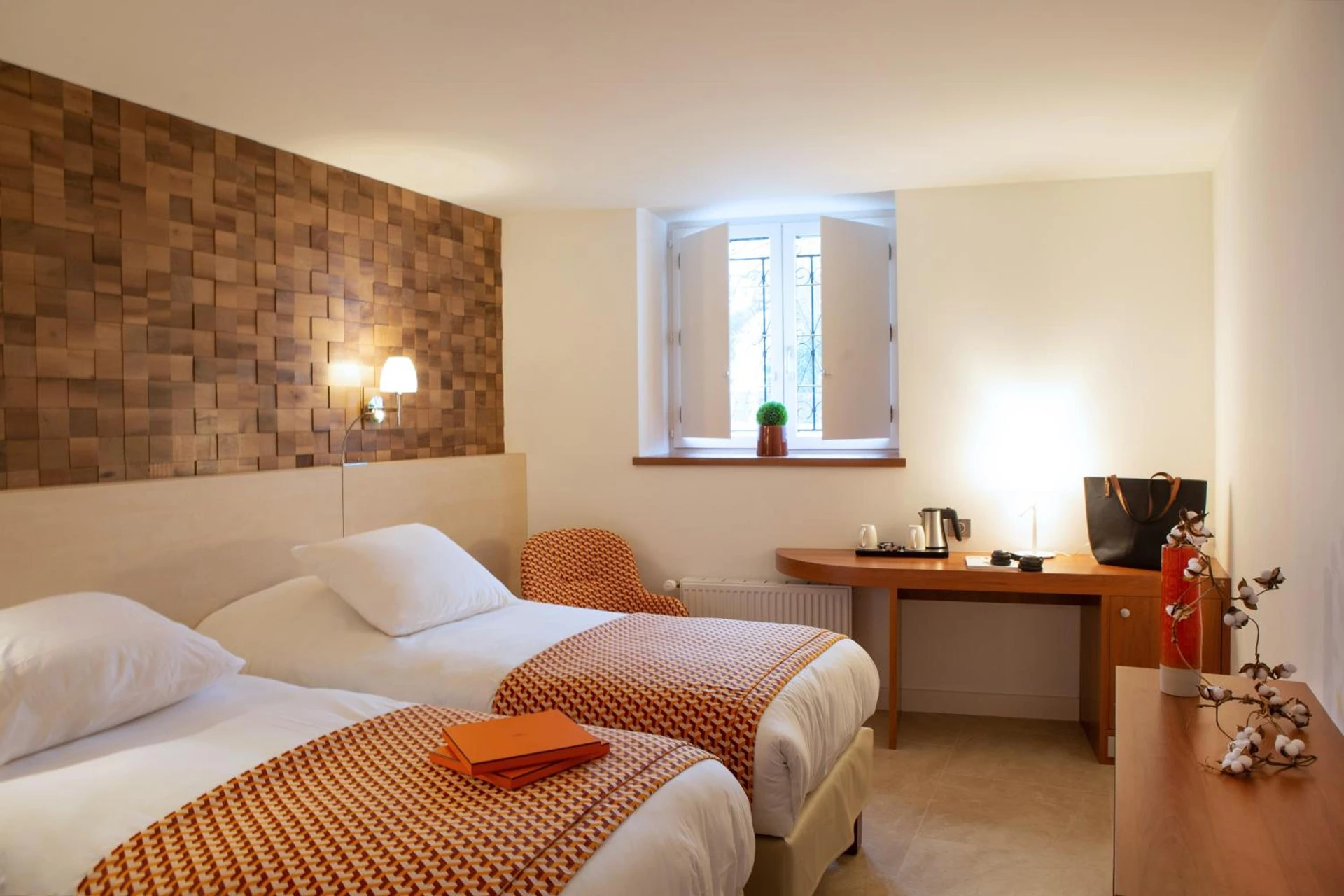 Chambre disponible pour un séminaire d'entreprise à Hotel Le Clos De La Vouge - Vougeot