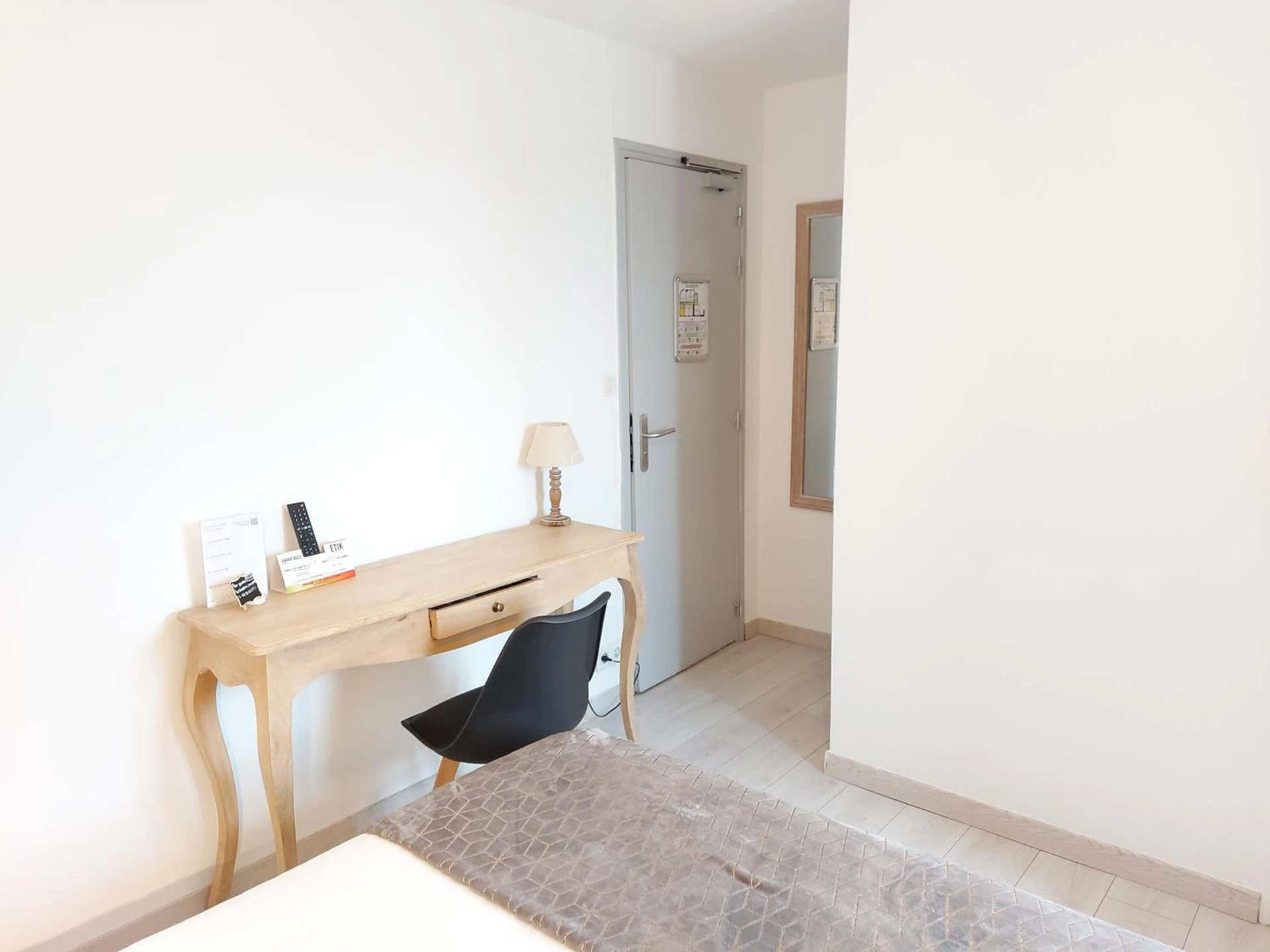 Magnifique chambre pour un séminaire d'entreprise à Logis Hôtel Vannes Nord Le Clos Des Hortensias - Locqueltas