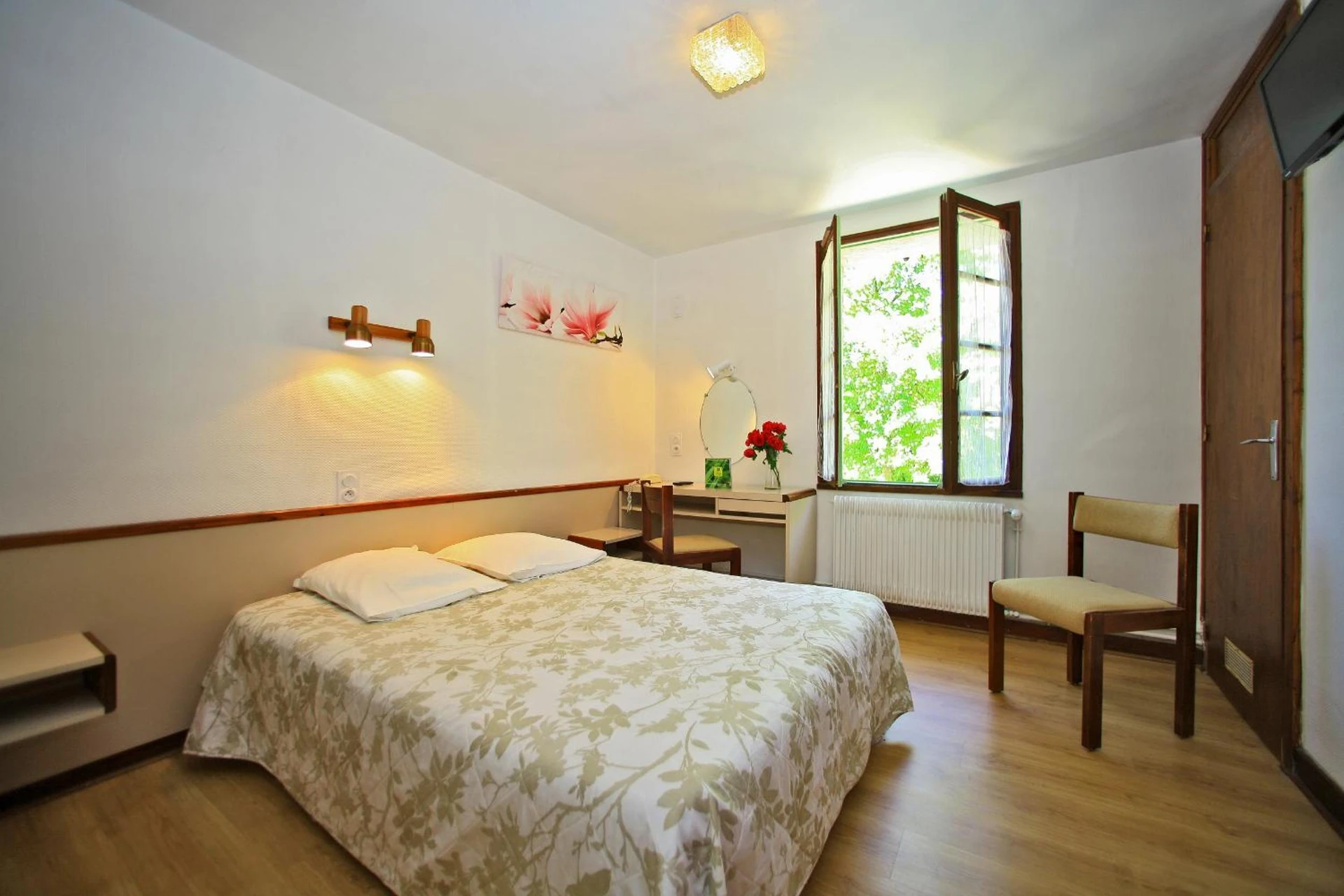 Chambre disponible pour un séminaire d'entreprise à Le Clos Grand - Pradines