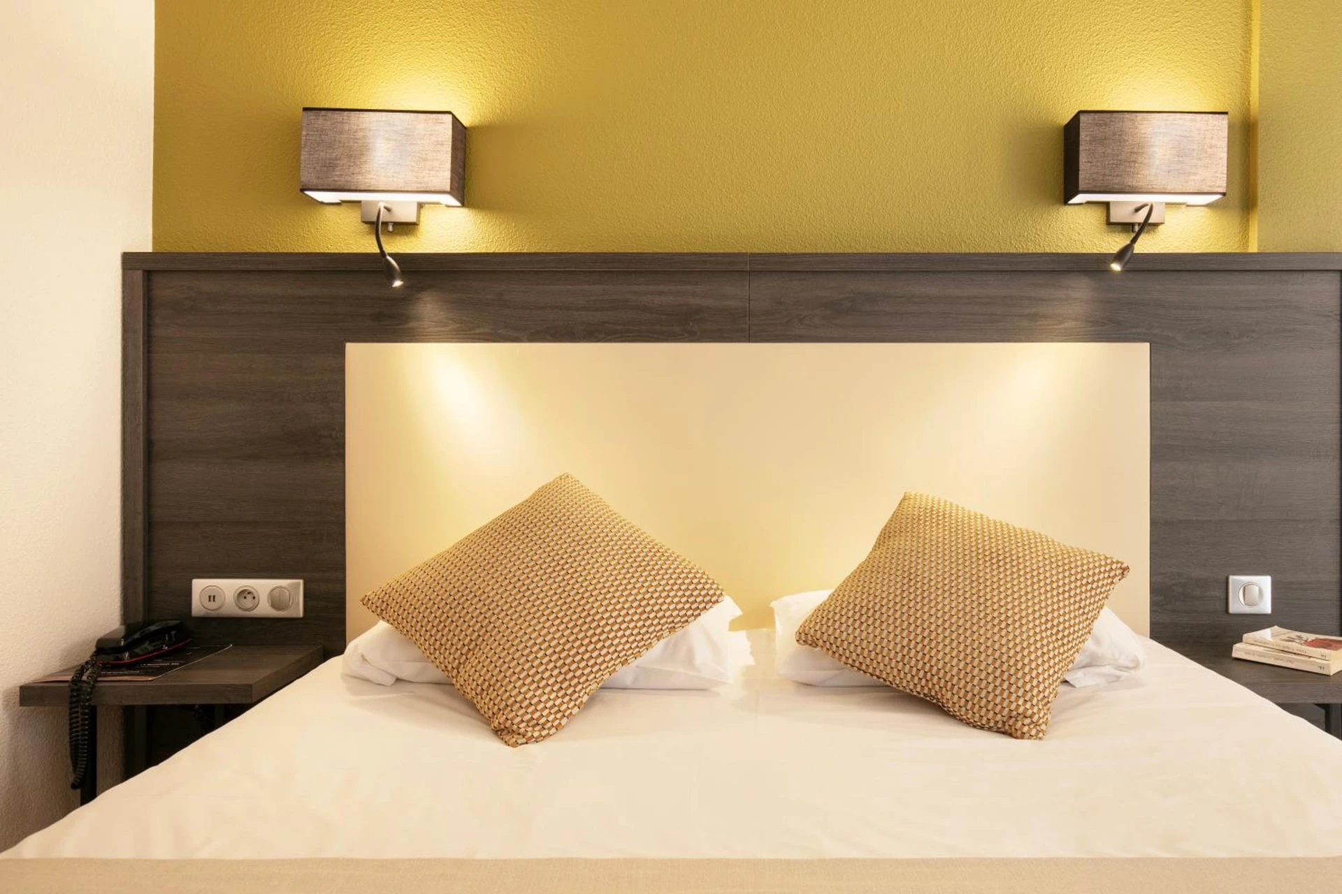 Chambre à Hôtel Le Collier - Organiser un séminaire d'entreprise à Antibes