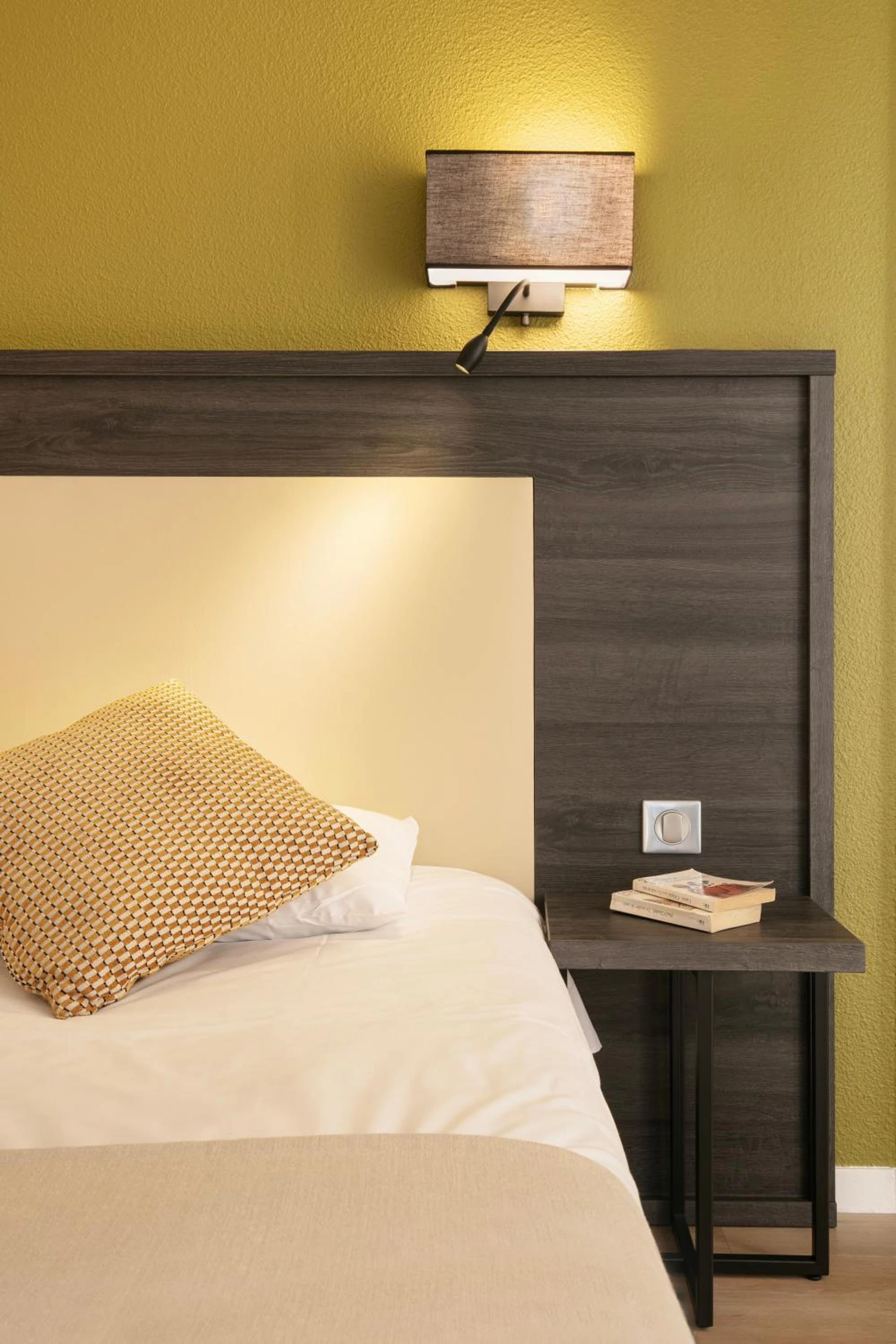 Chambre disponible pour un séminaire d'entreprise à Hôtel Le Collier - Antibes