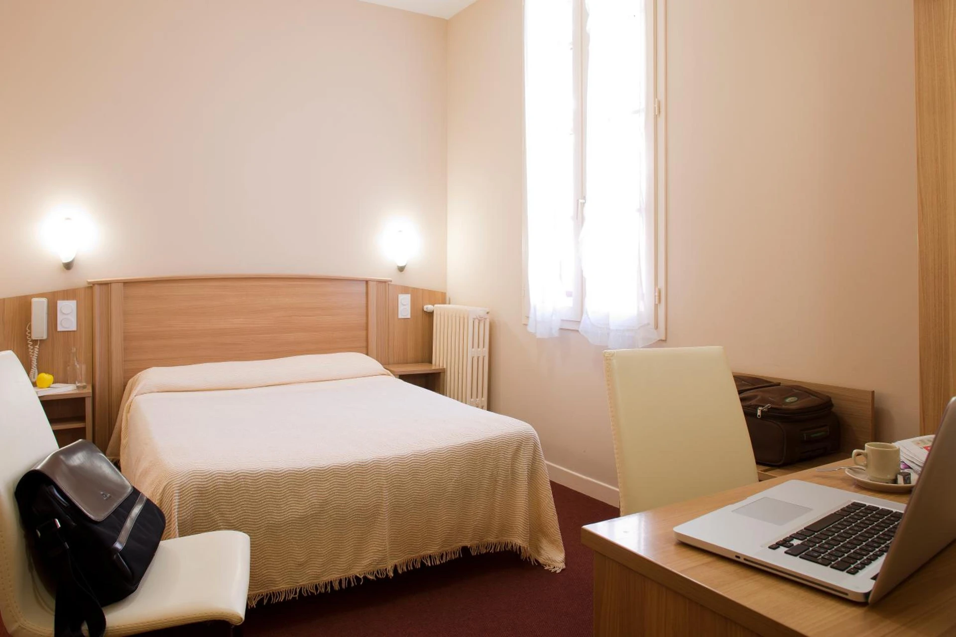 Chambre disponible pour un séminaire d'entreprise à Hôtel Le Commerce - Mirepoix
