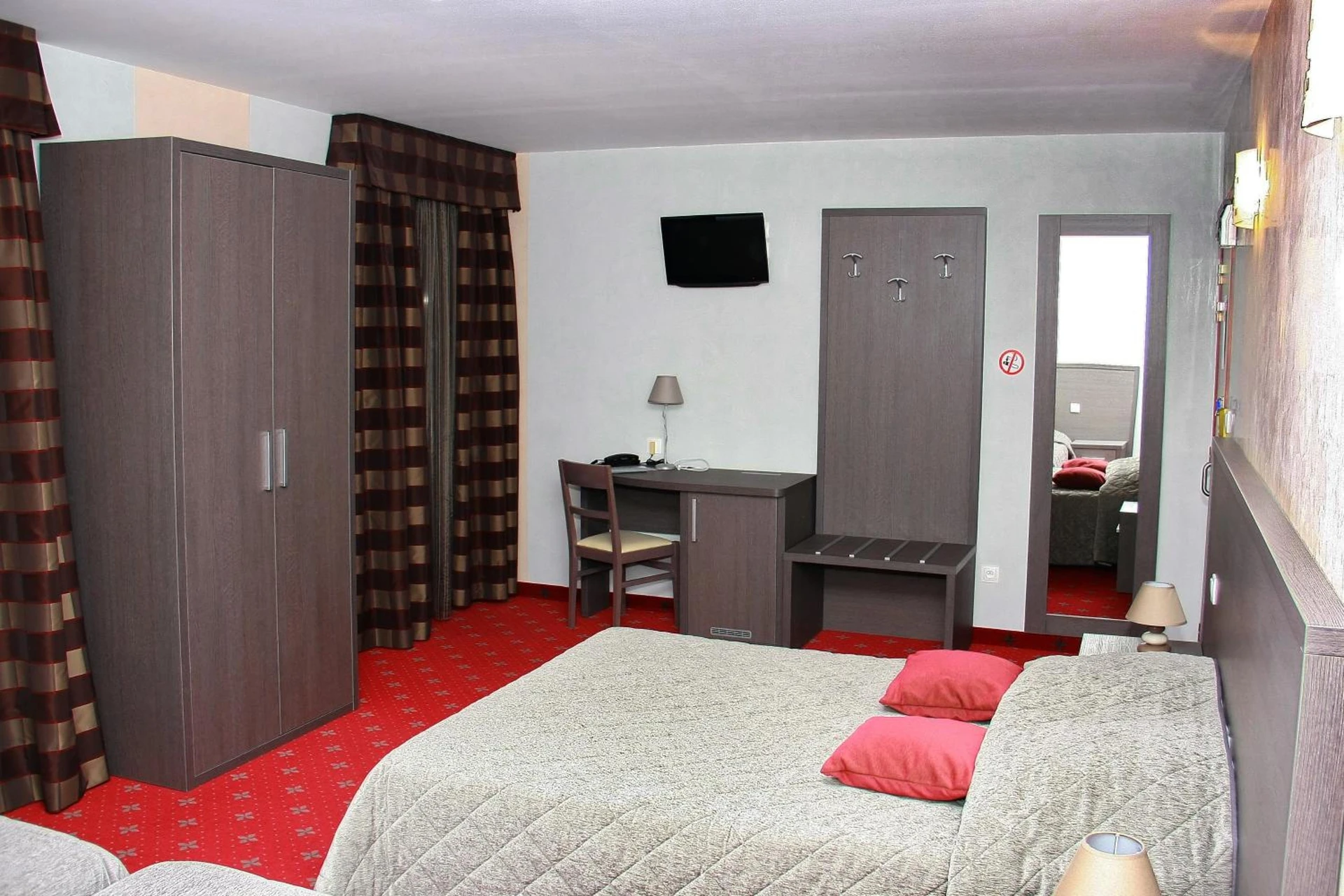 Chambre disponible pour un séminaire d'entreprise à Hôtel Le Commerce - Modane