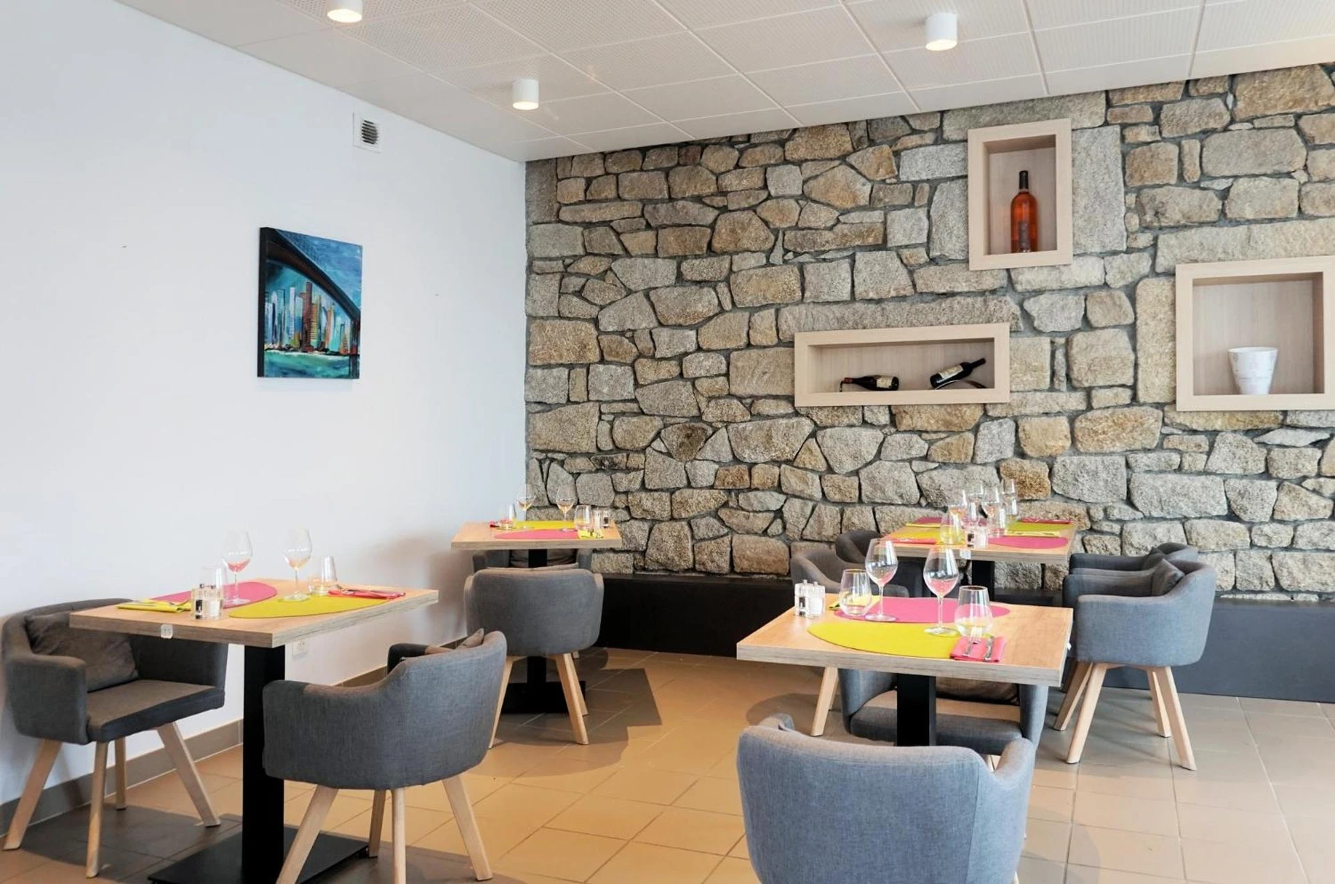 Organiser un séminaire d'entreprise : Logis Hôtel Le Confluent à pontaumur