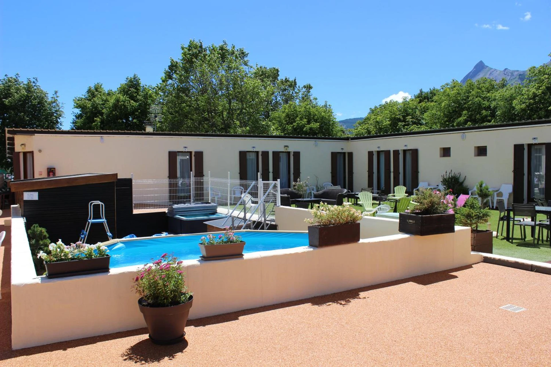 Organiser un séminaire d'entreprise : Hotel Le Connetable à saint-bonnet-en-champsaur