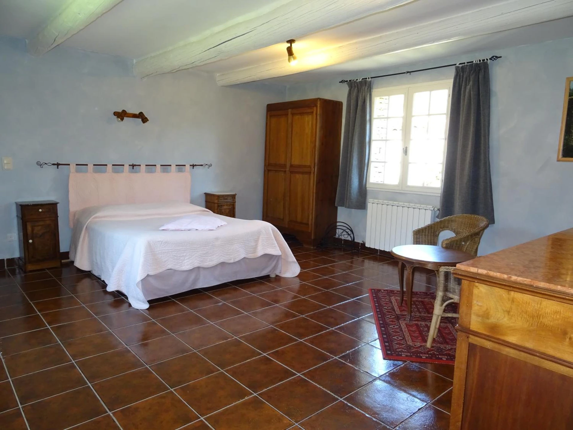Chambre disponible pour un séminaire d'entreprise à Domaine De La Grange Neuve - La Roque-sur-Pernes