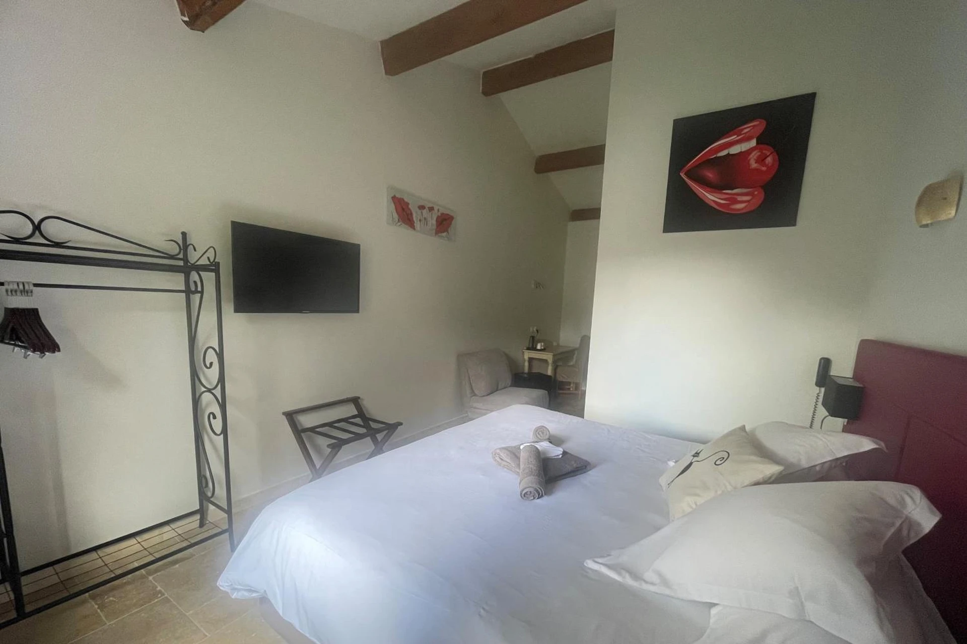 Chambre disponible pour un séminaire d'entreprise à Logis Hotel Restaurant Le Domaine de la Régalière - Anduze