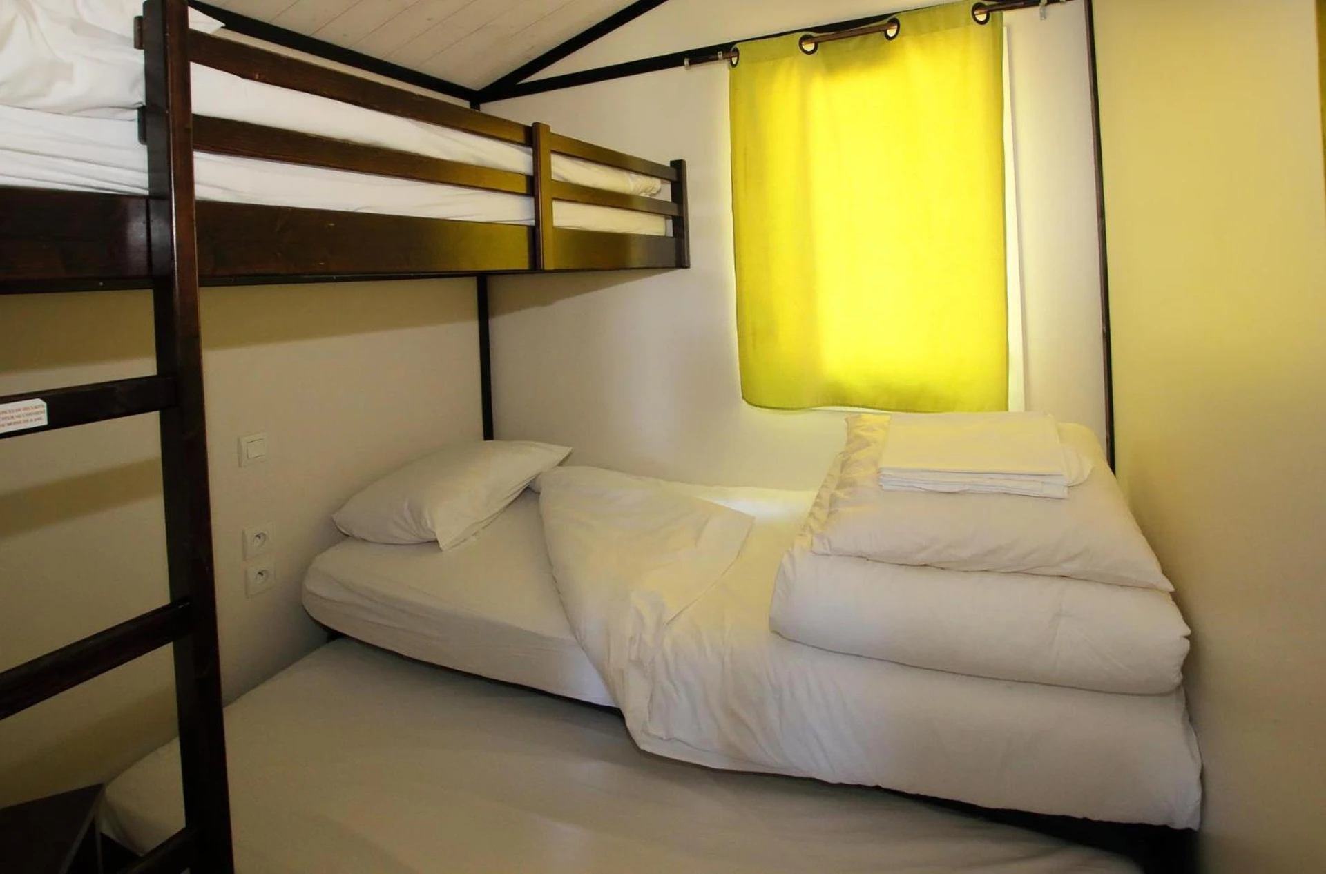 Magnifique chambre pour un séminaire d'entreprise à Domaine Saint Estève - Millau