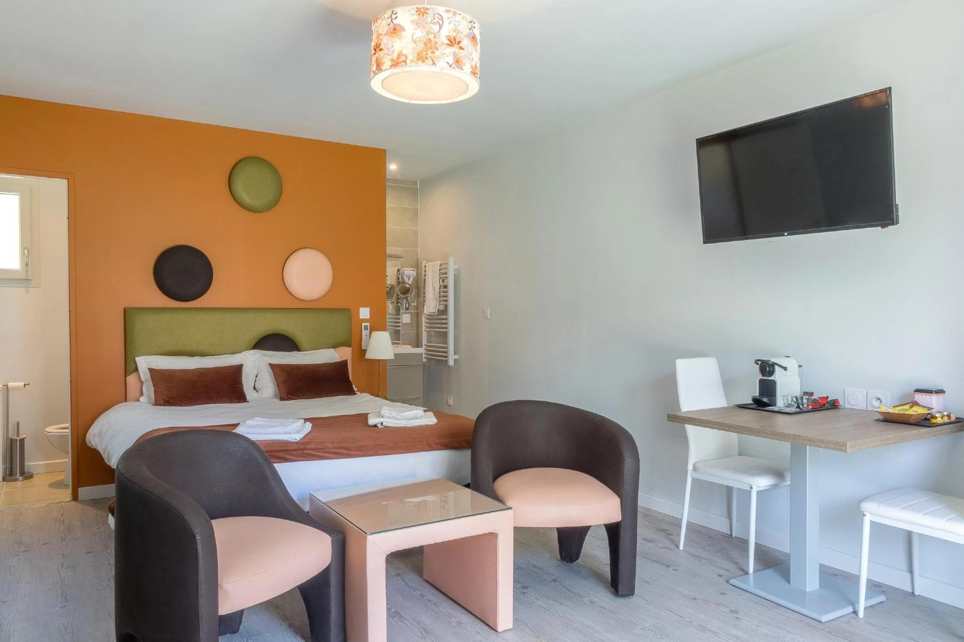 Organiser un séminaire d'entreprise : Hôtel Domaine des Pierres Dorées à ternand
