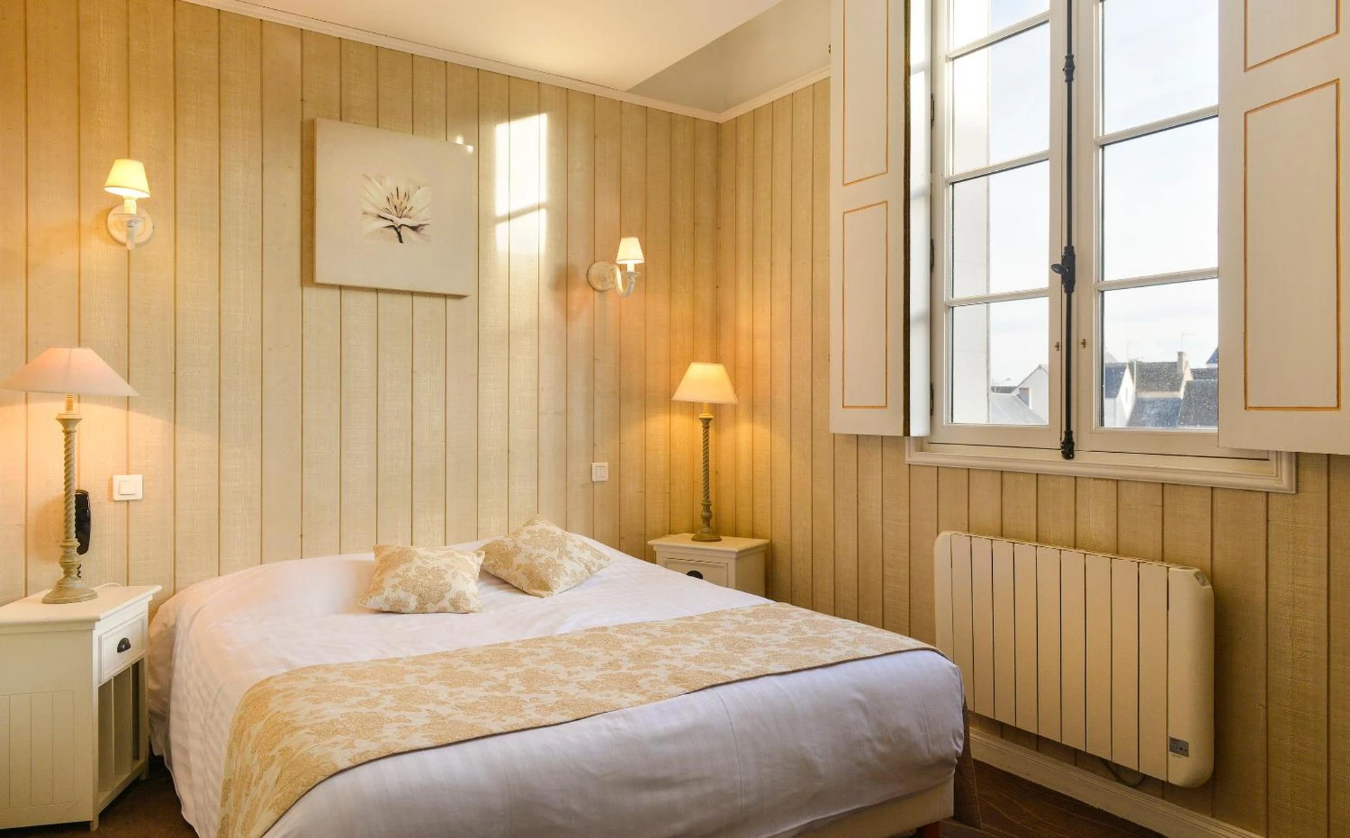 Chambre disponible pour un séminaire d'entreprise à Hôtel & Spa du Domaine des Thômeaux, The Originals Relais - Mosnes