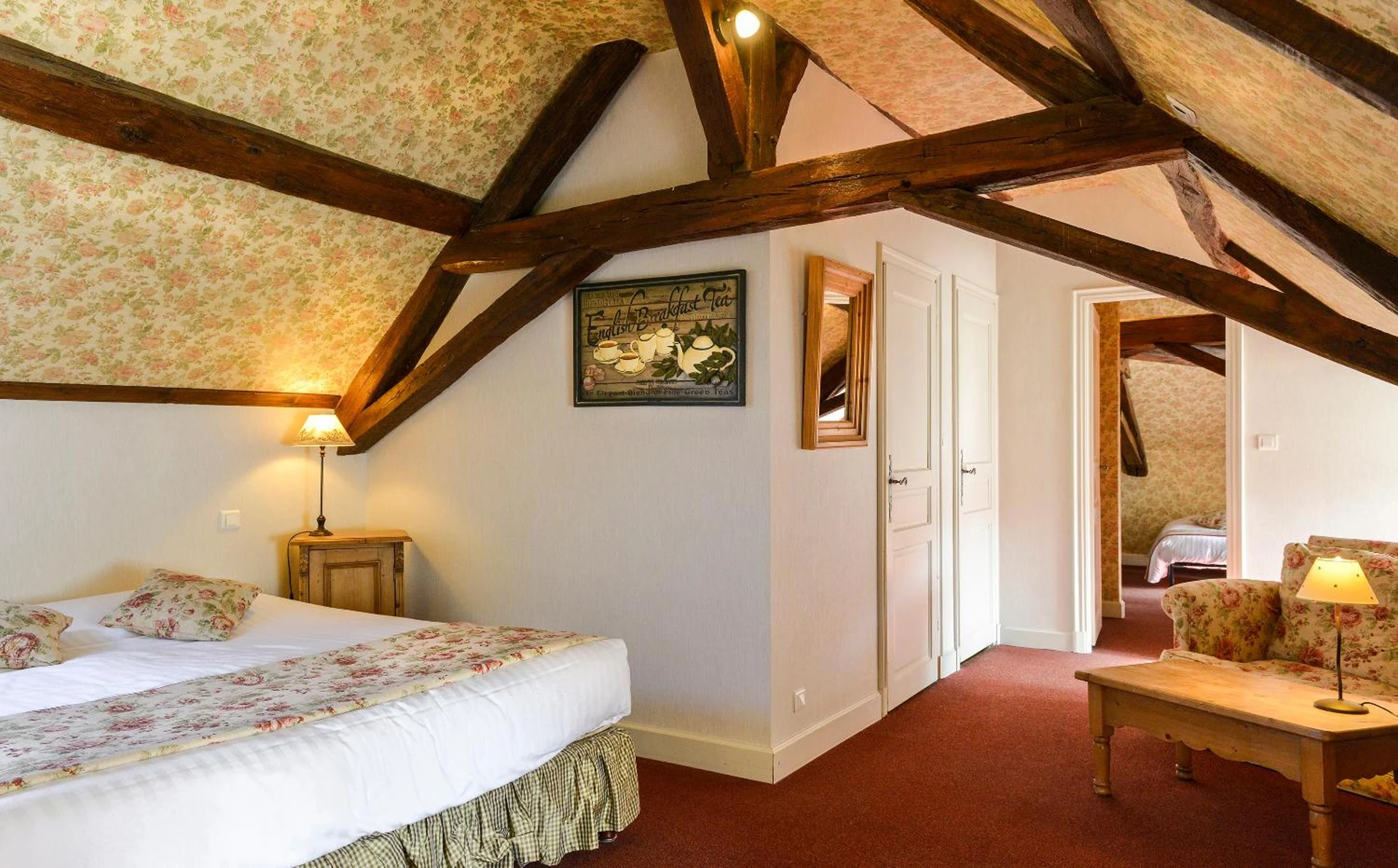Chambre disponible pour un séminaire d'entreprise à Hôtel & Spa du Domaine des Thômeaux, The Originals Relais - Mosnes