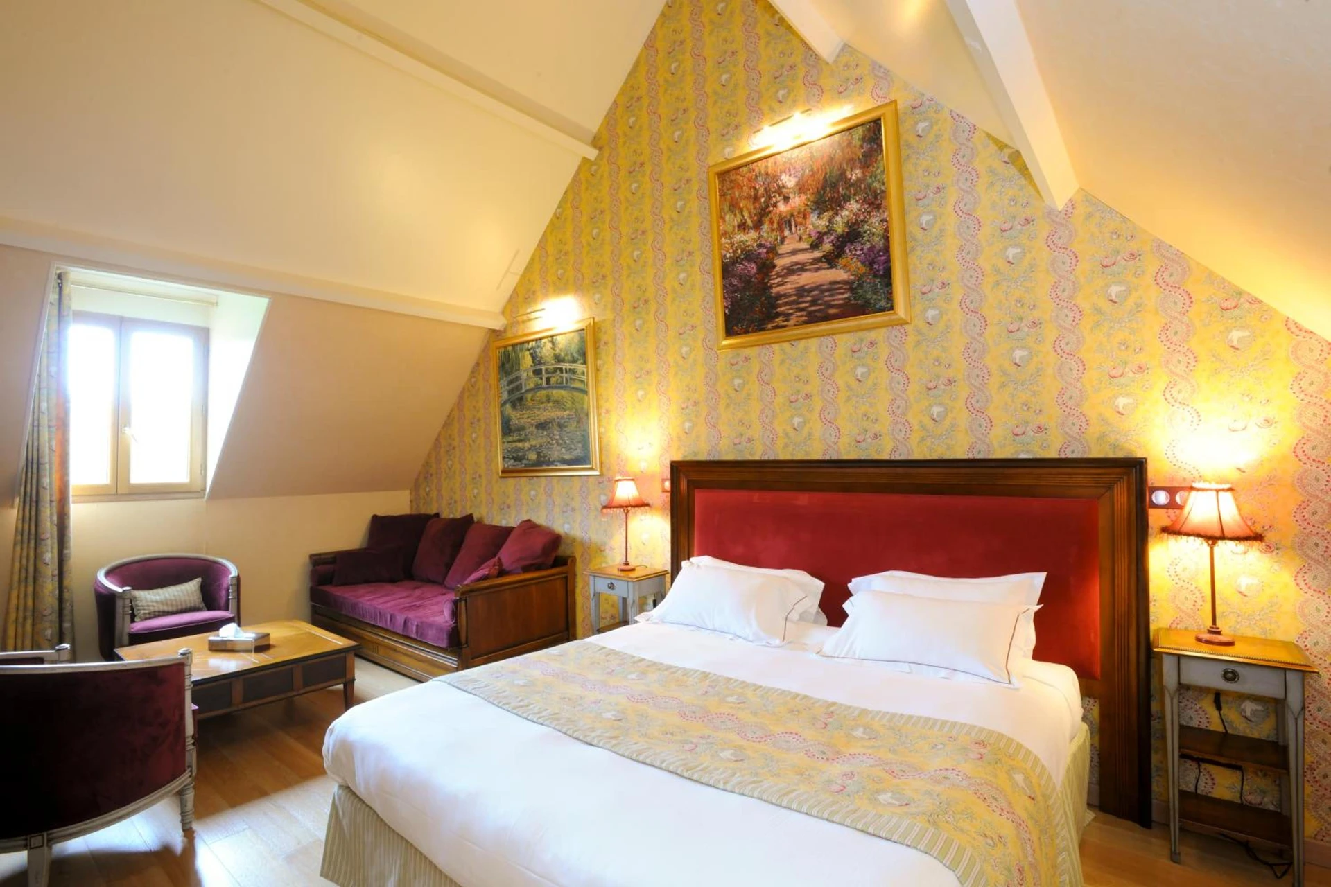 Magnifique chambre pour un séminaire d'entreprise à Demeures & Châteaux Hôtel Domaine le Clos des Fontaines - Jumièges