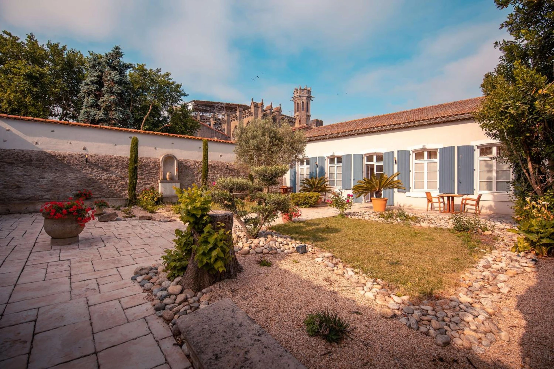Chambre disponible pour un séminaire d'entreprise à Hôtel Le Donjon - Cœur de La Cité Médiévale - Carcassonne