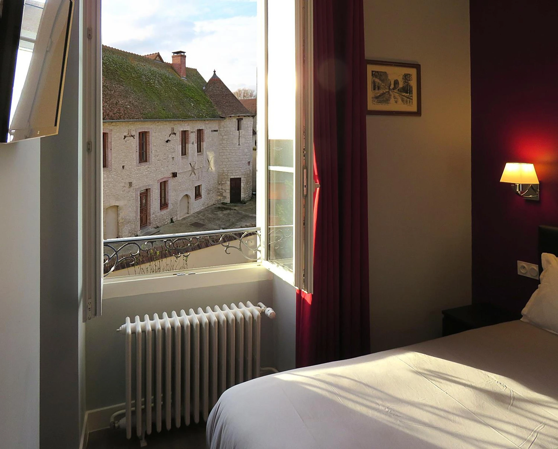 Organiser un séminaire d'entreprise : Hôtel Le Dormeux à mehun-sur-yevre