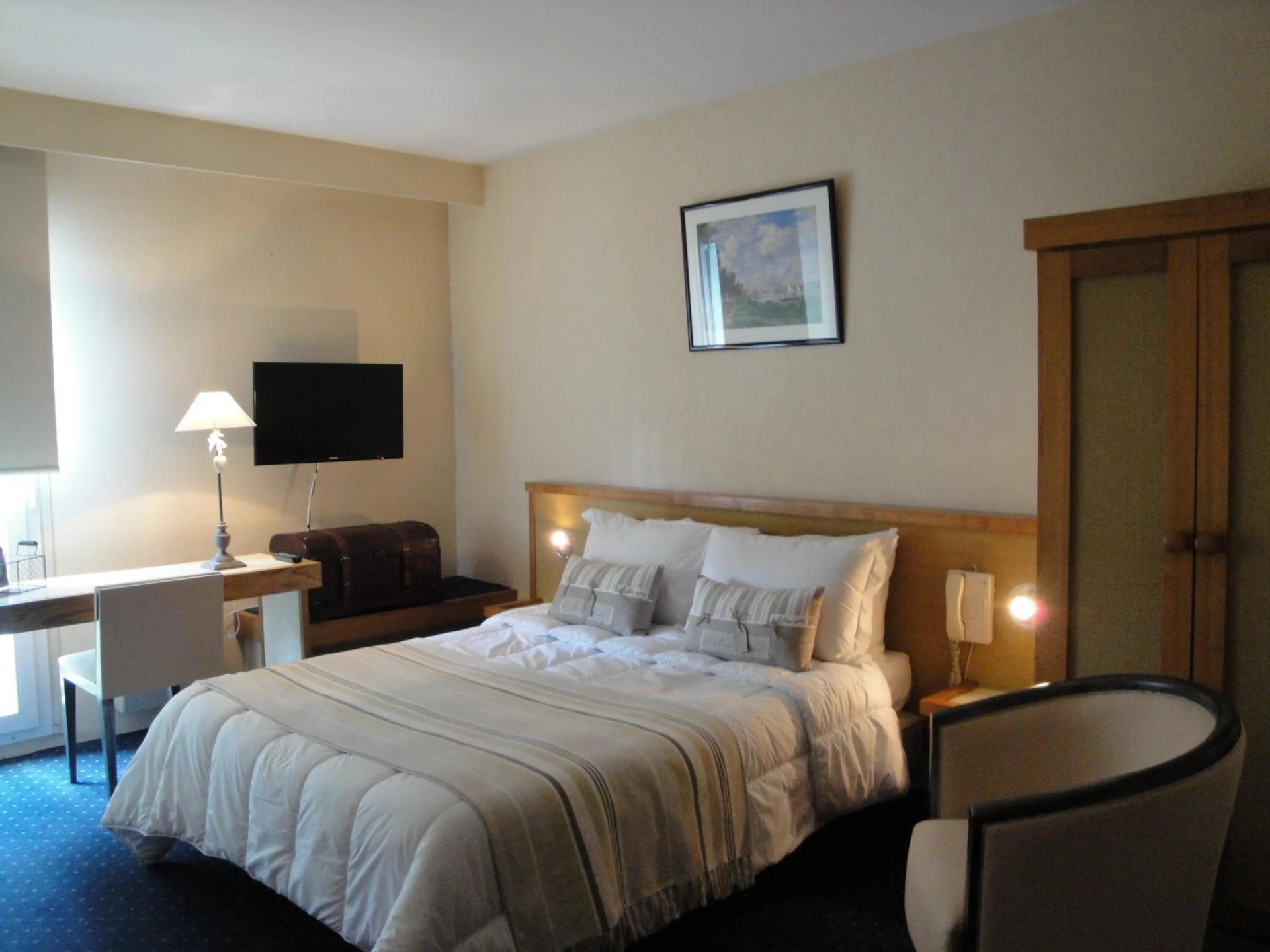 Chambre disponible pour un séminaire d'entreprise à Hotel Le Drakkar - Pont-Audemer