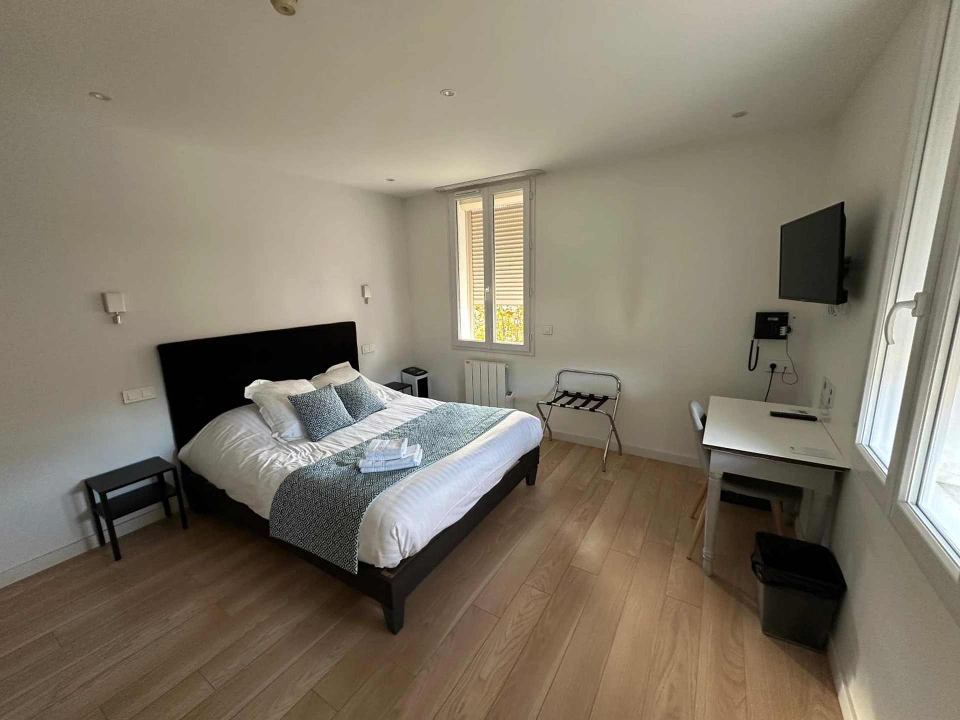 Chambre disponible pour un séminaire d'entreprise à Logis Hôtel du Fer à Cheval - Yenne