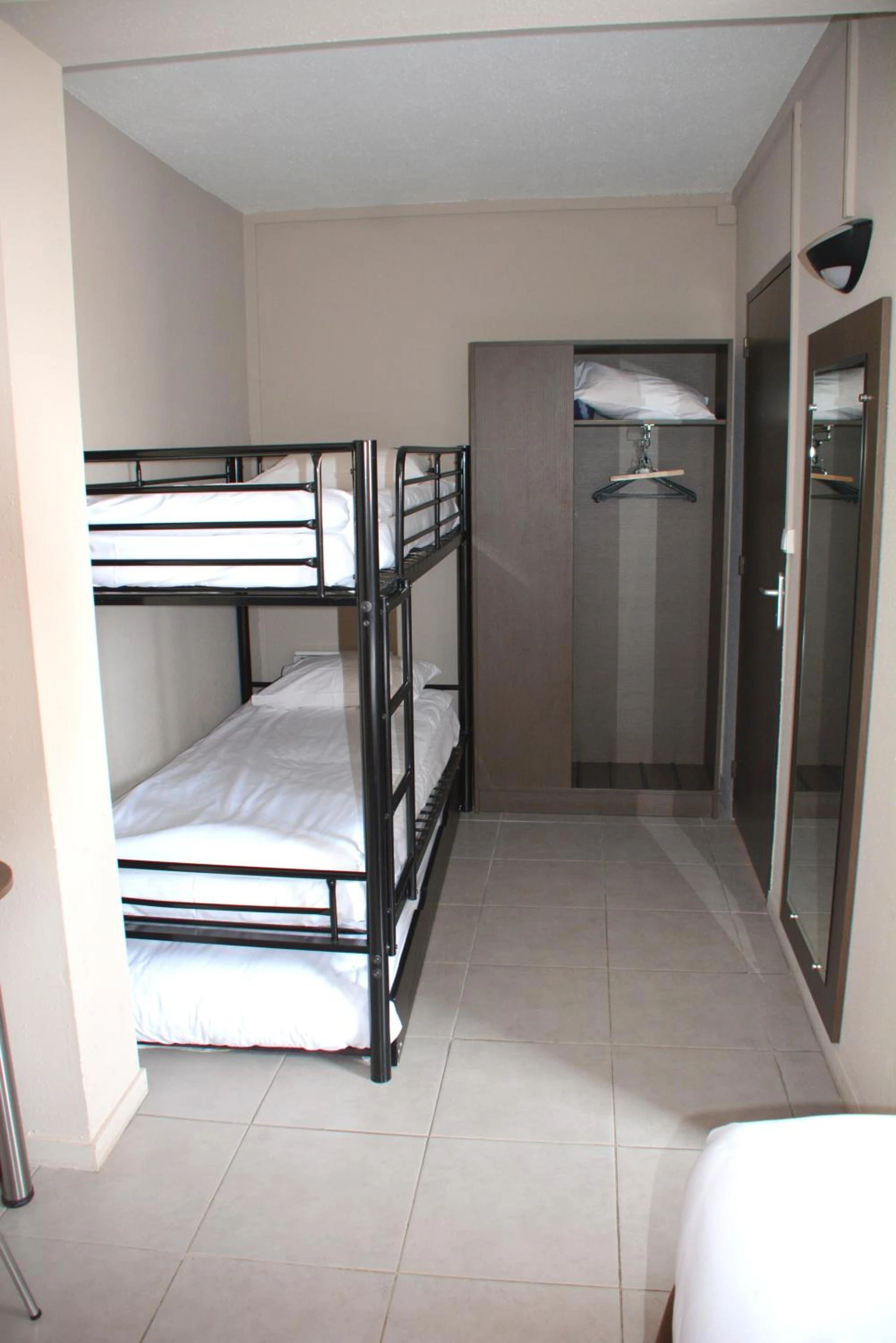 Magnifique chambre pour un séminaire d'entreprise à Hôtel Le Floreal - Trèbes