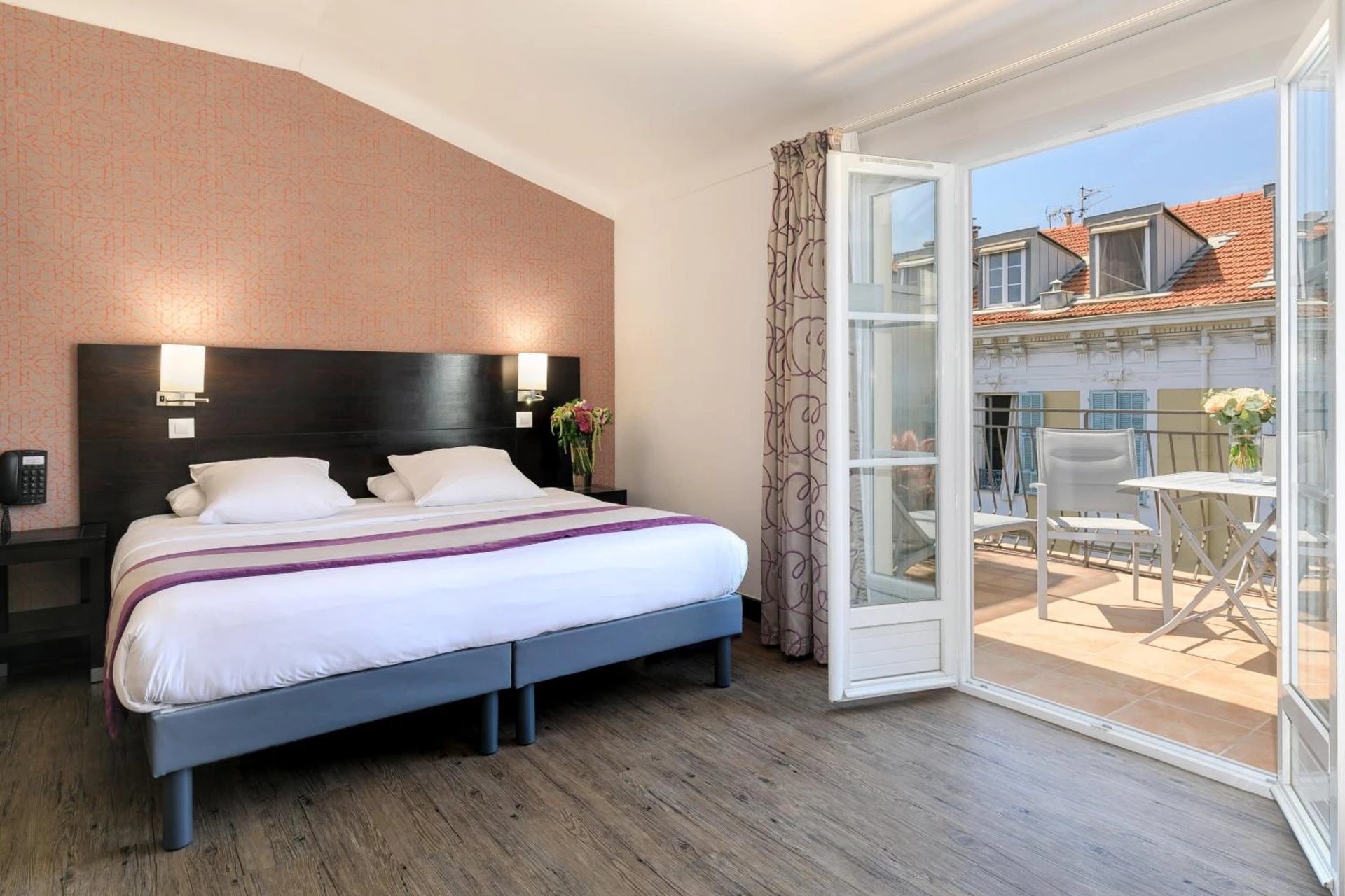 Chambre disponible pour un séminaire d'entreprise à Hotel Florence Nice - Nice