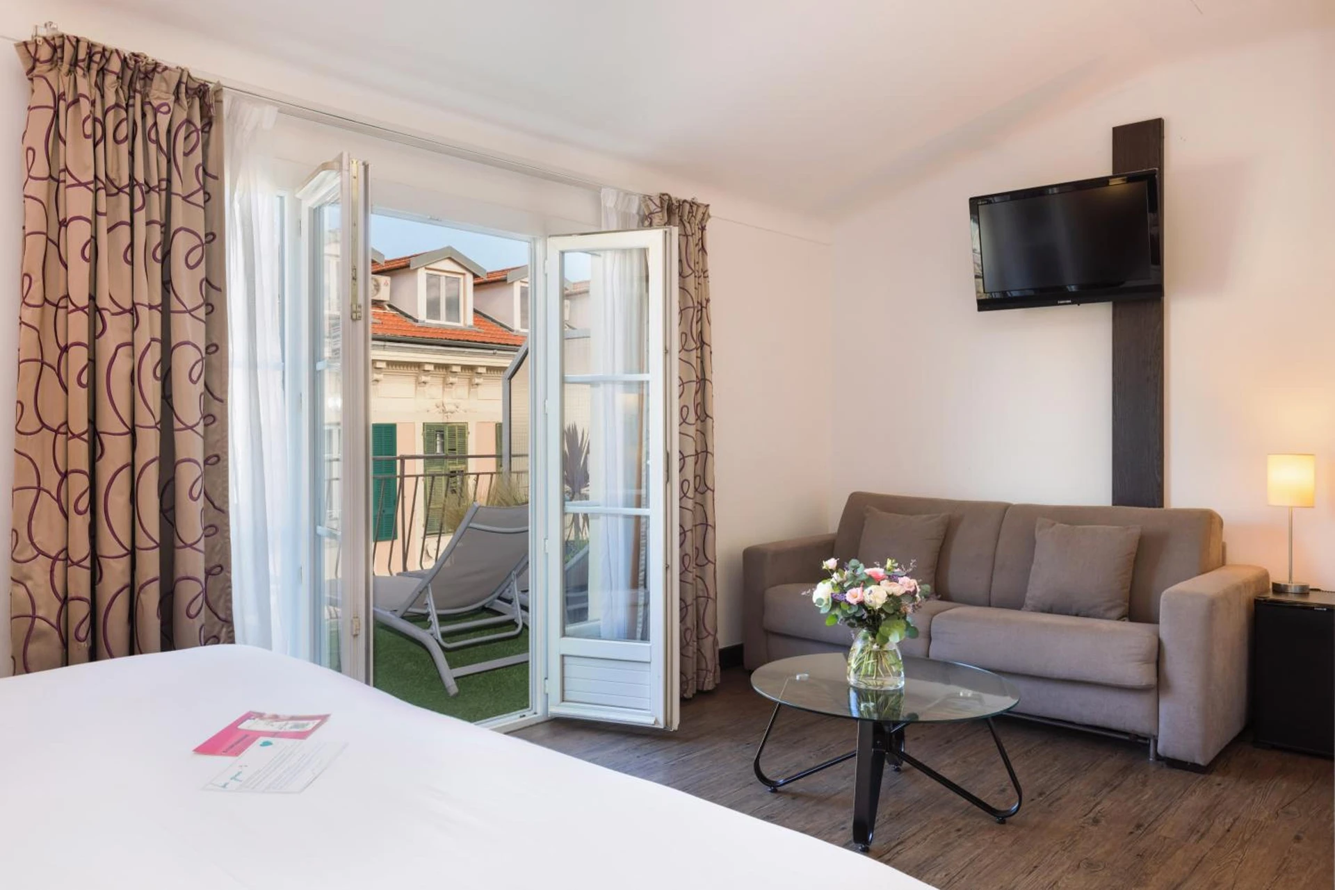Magnifique chambre pour un séminaire d'entreprise à Hotel Florence Nice - Nice