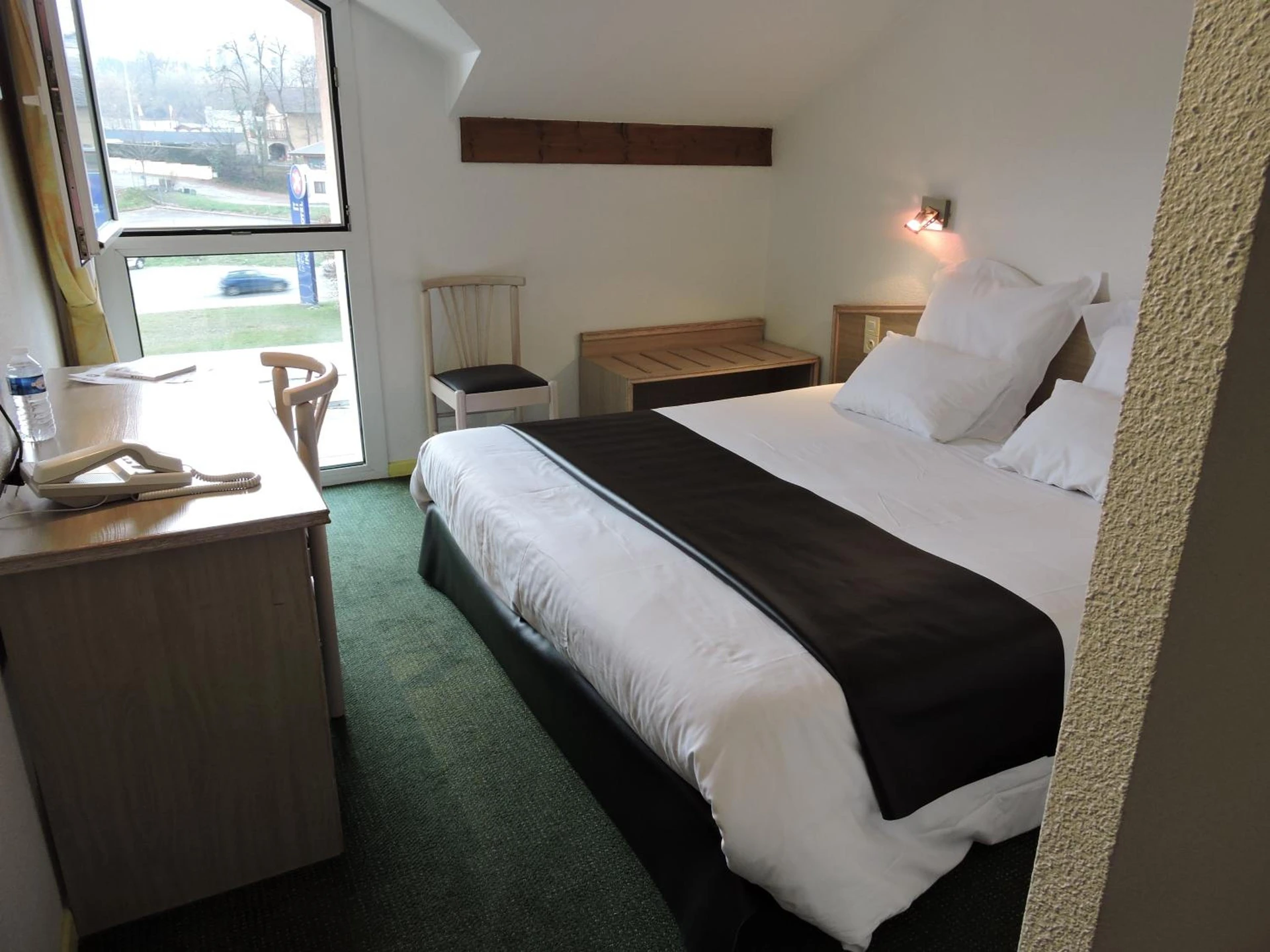 Chambre disponible pour un séminaire d'entreprise à Hotel le Foron - La Roche-sur-Foron