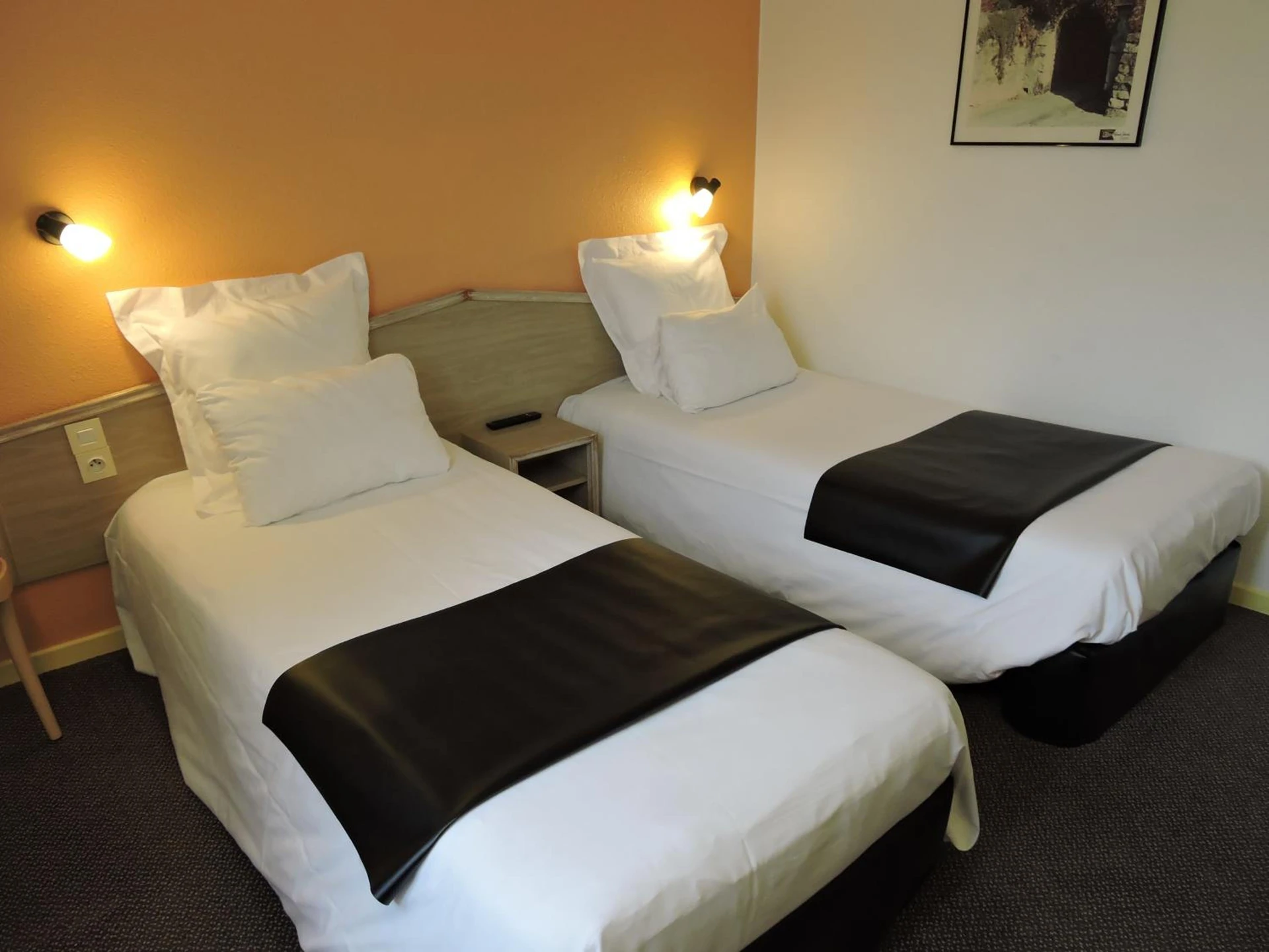 Chambre disponible pour un séminaire d'entreprise à Hotel le Foron - La Roche-sur-Foron