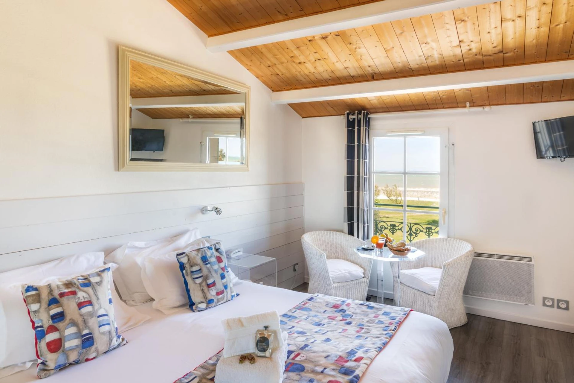 Chambre disponible pour un séminaire d'entreprise à Le Clos Du GALION - Ile de Ré - Saint-Martin-de-Ré