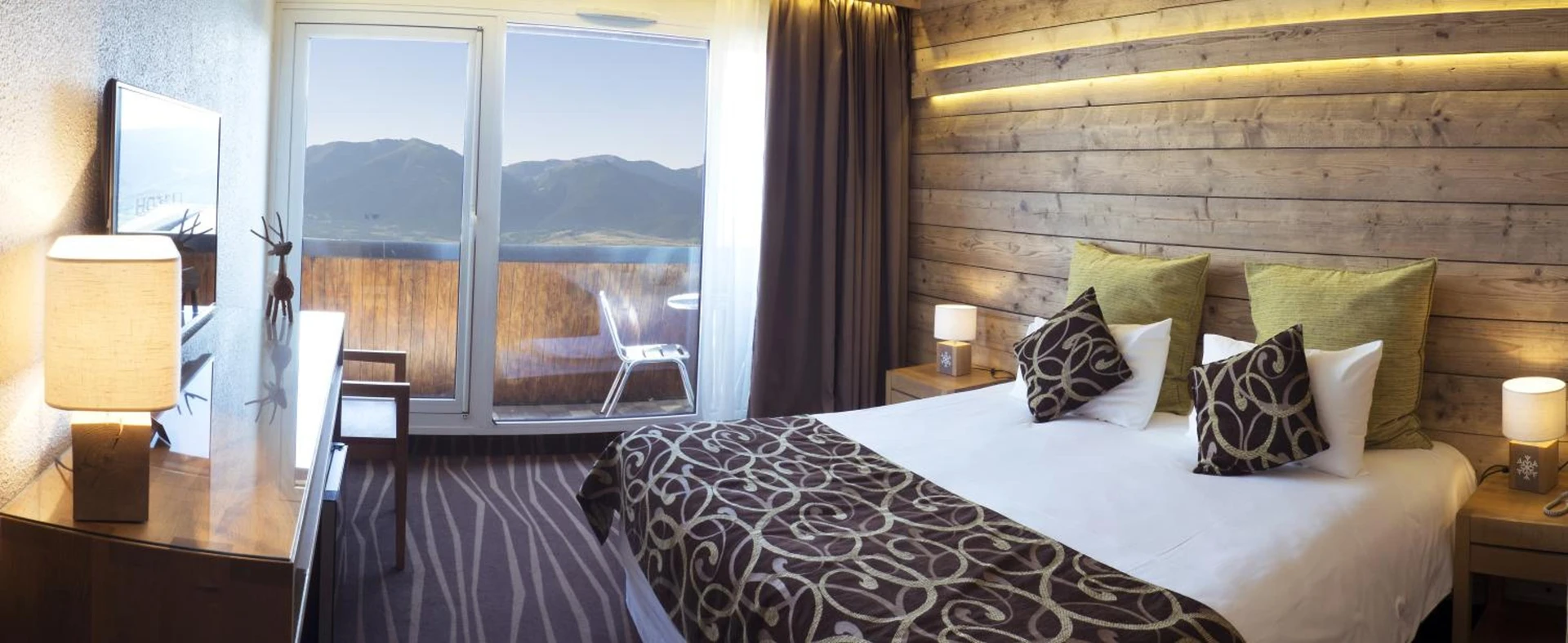 Magnifique chambre pour un séminaire d'entreprise à Hôtel Le Grand Tétras - Font-Romeu-Odeillo-Via