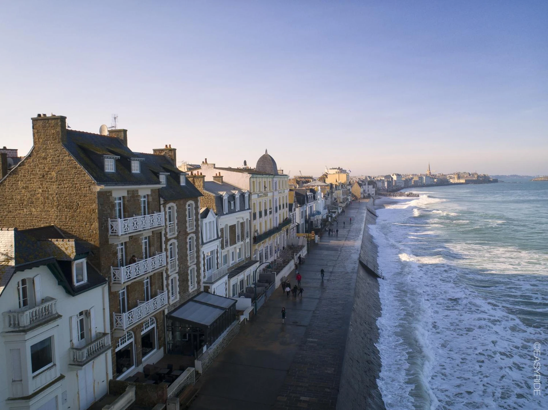 Salle de séminaire à Hôtel Le Jersey - Organiser un événement professionnel à Saint-Malo