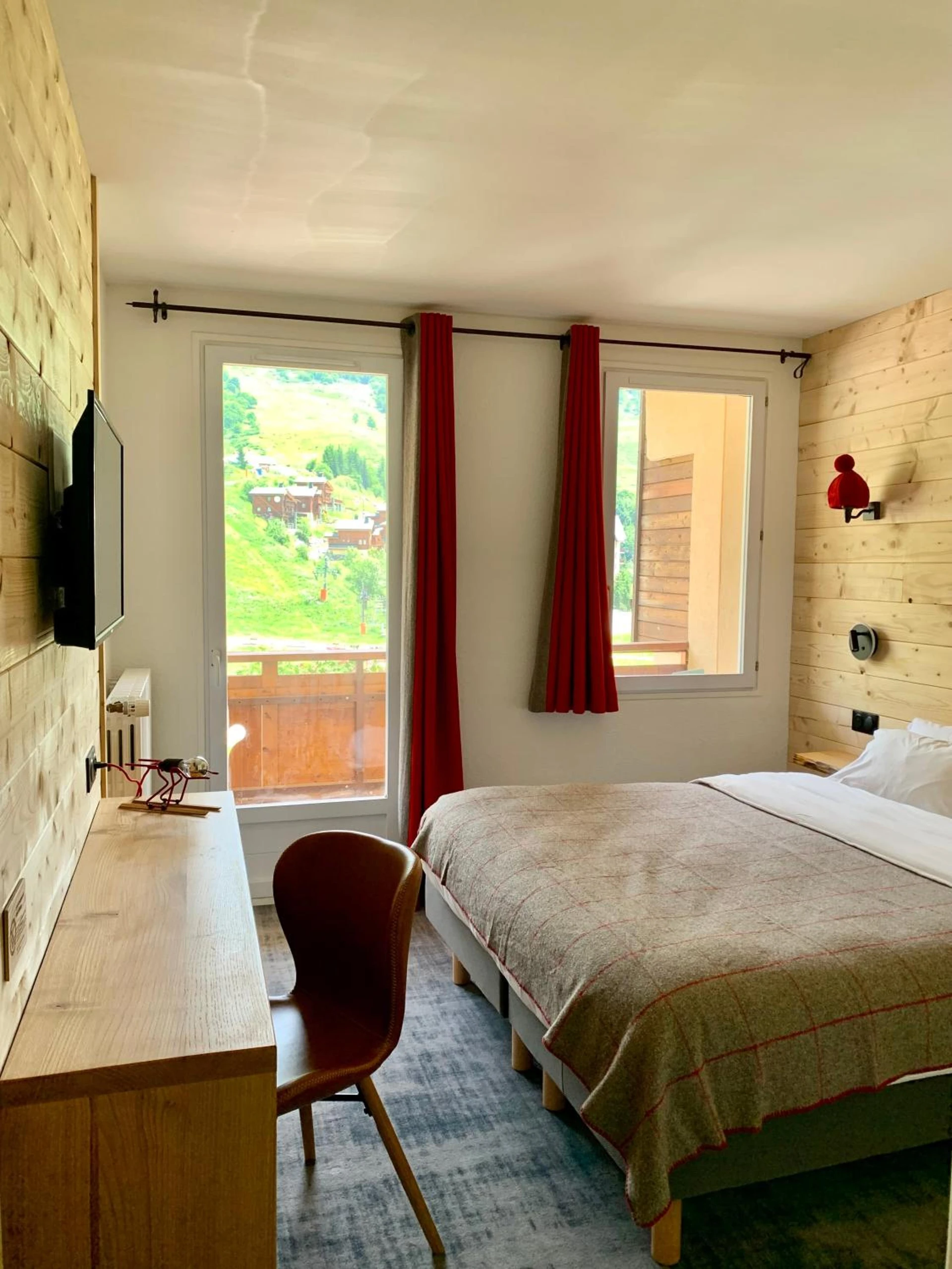 Chambre disponible pour un séminaire d'entreprise à Hotel Lac Bleu 1650 - Saint-François-Longchamp