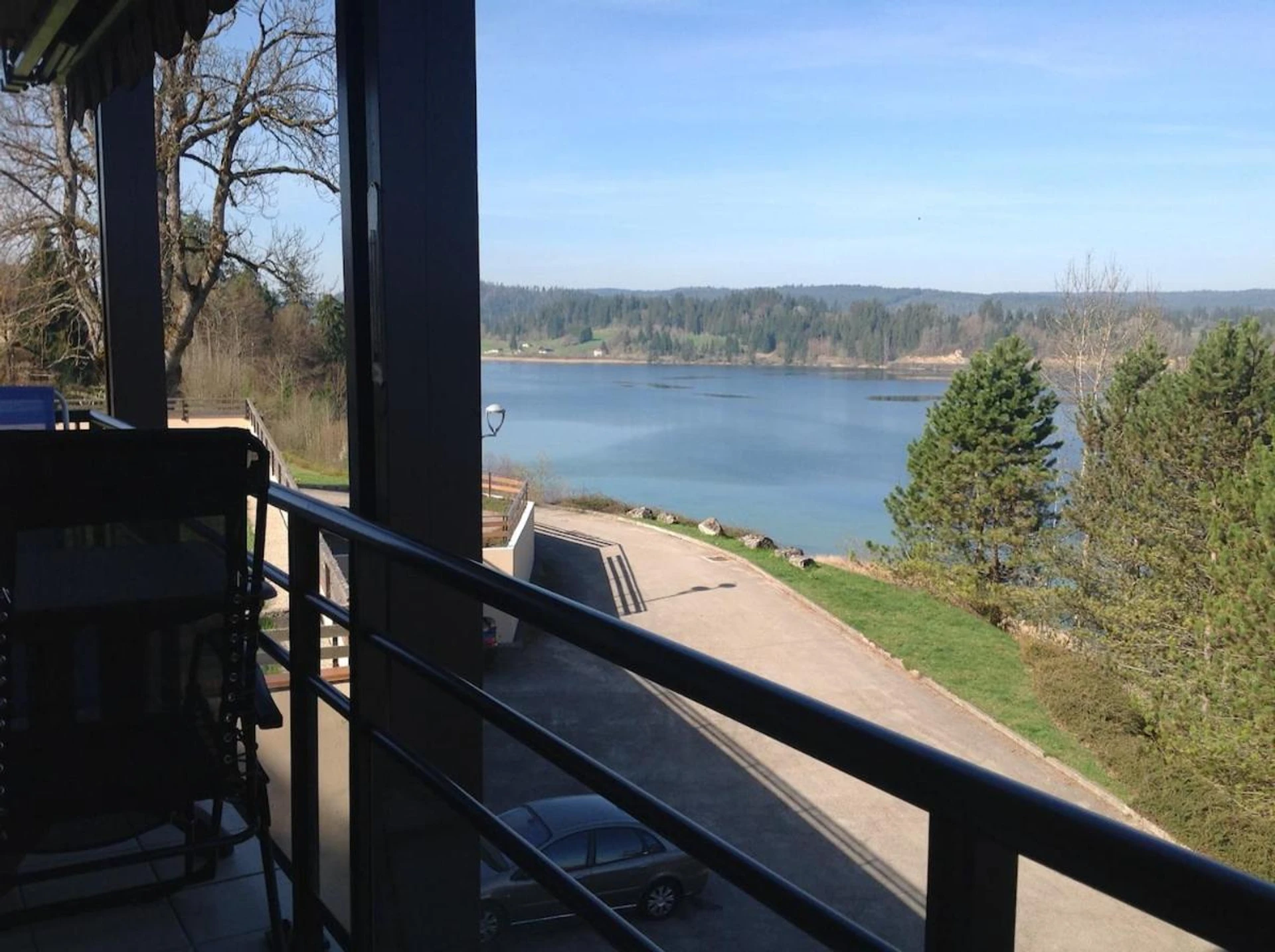 Organiser un séminaire d'entreprise : Malbuisson appartement avec balcon vue sur le lac à malbuisson