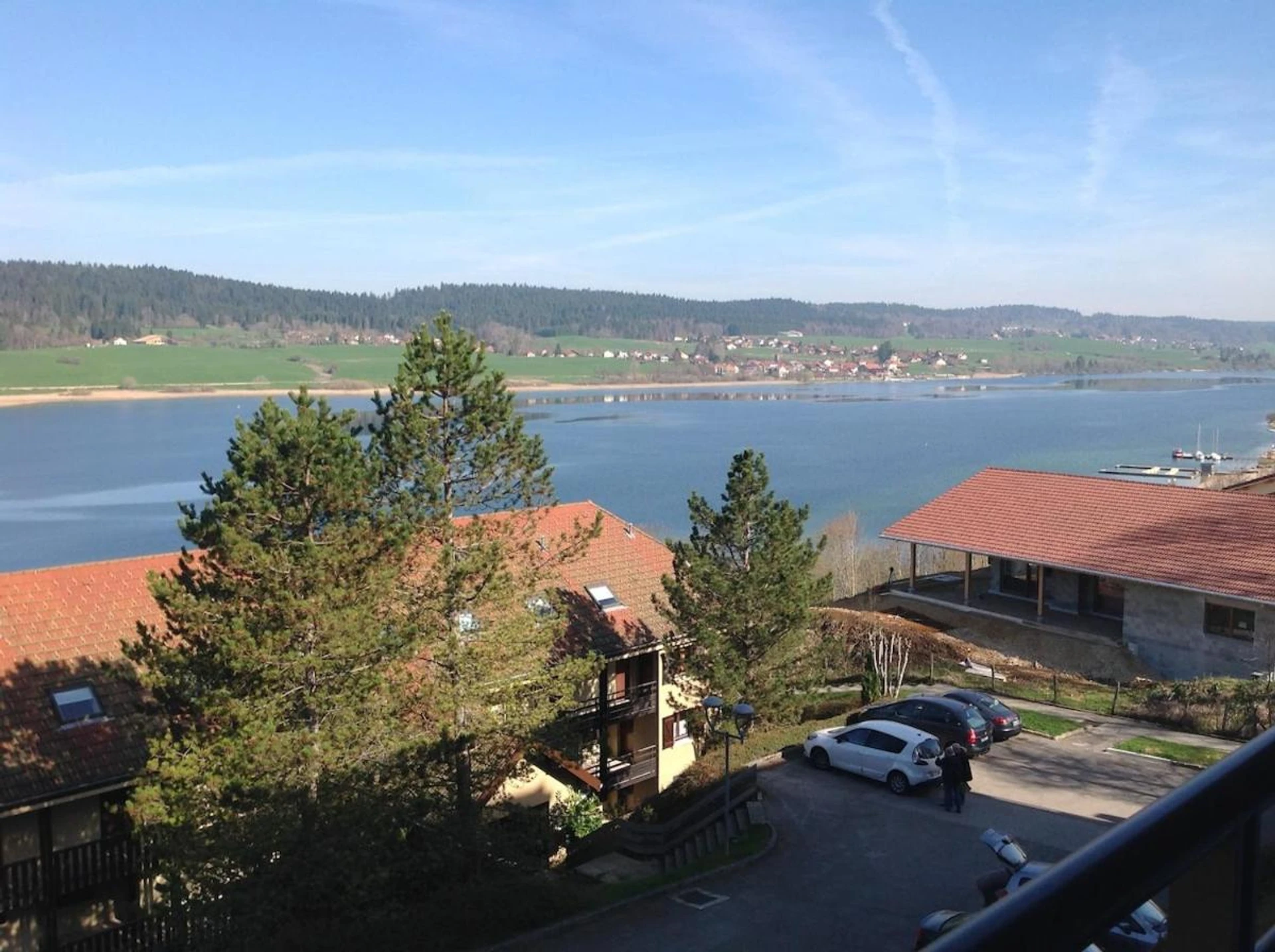 Organiser un séminaire d'entreprise : Malbuisson appartement avec balcon vue sur le lac à malbuisson