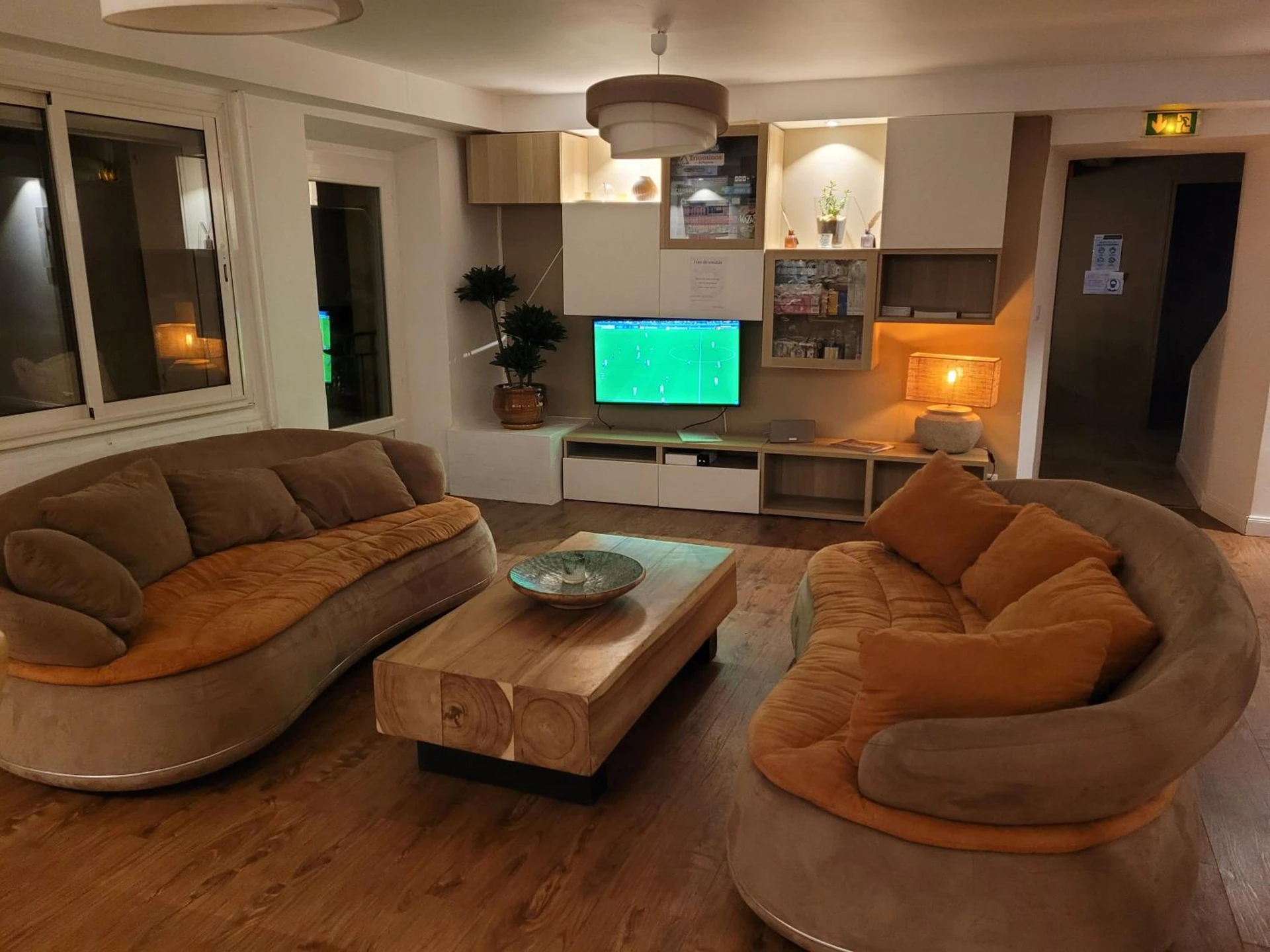 Organiser un séminaire d'entreprise : Hôtel Restaurant Le Lachens à la-bastide