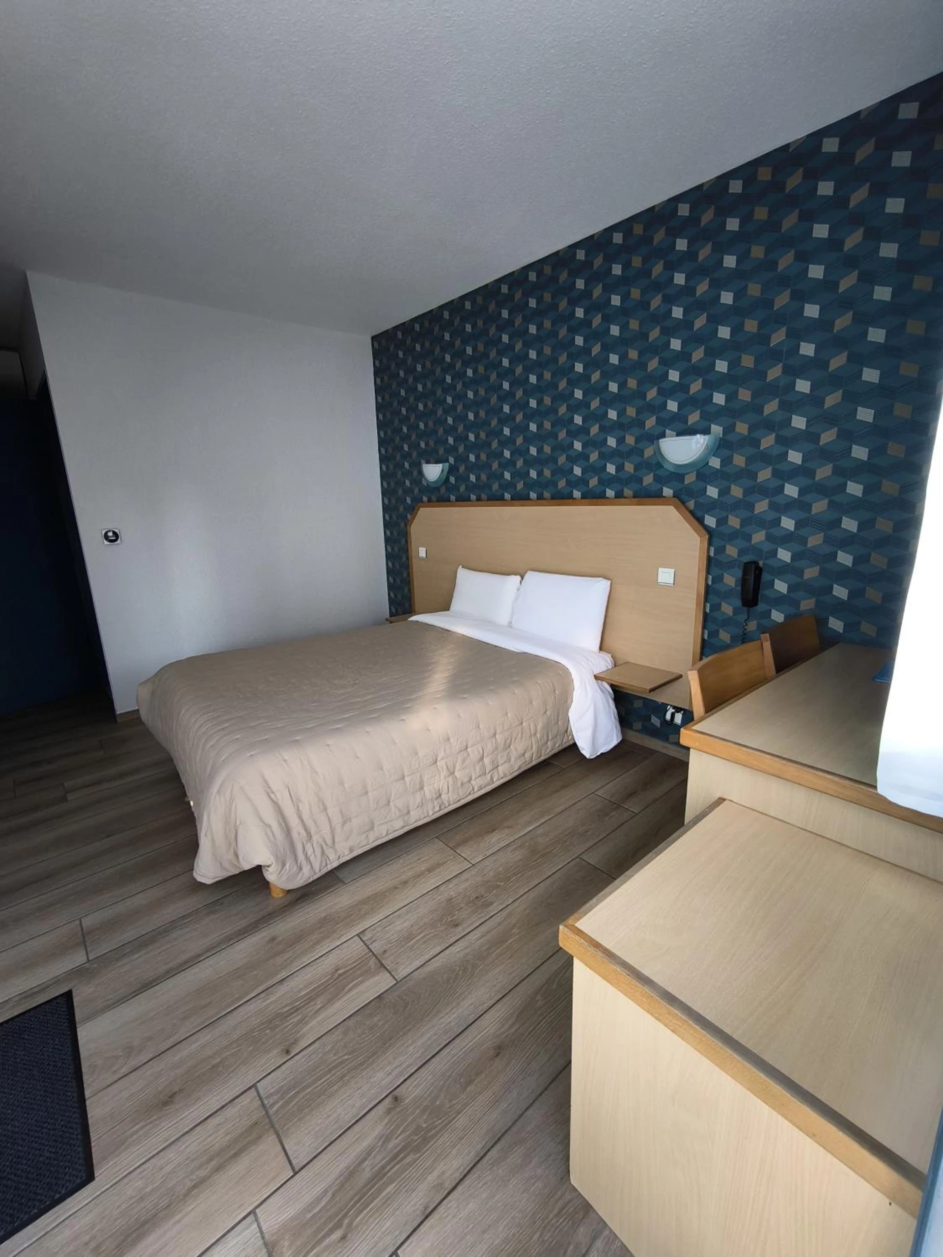 Magnifique chambre pour un séminaire d'entreprise à Hôtel Le Laury's - Onet le Château