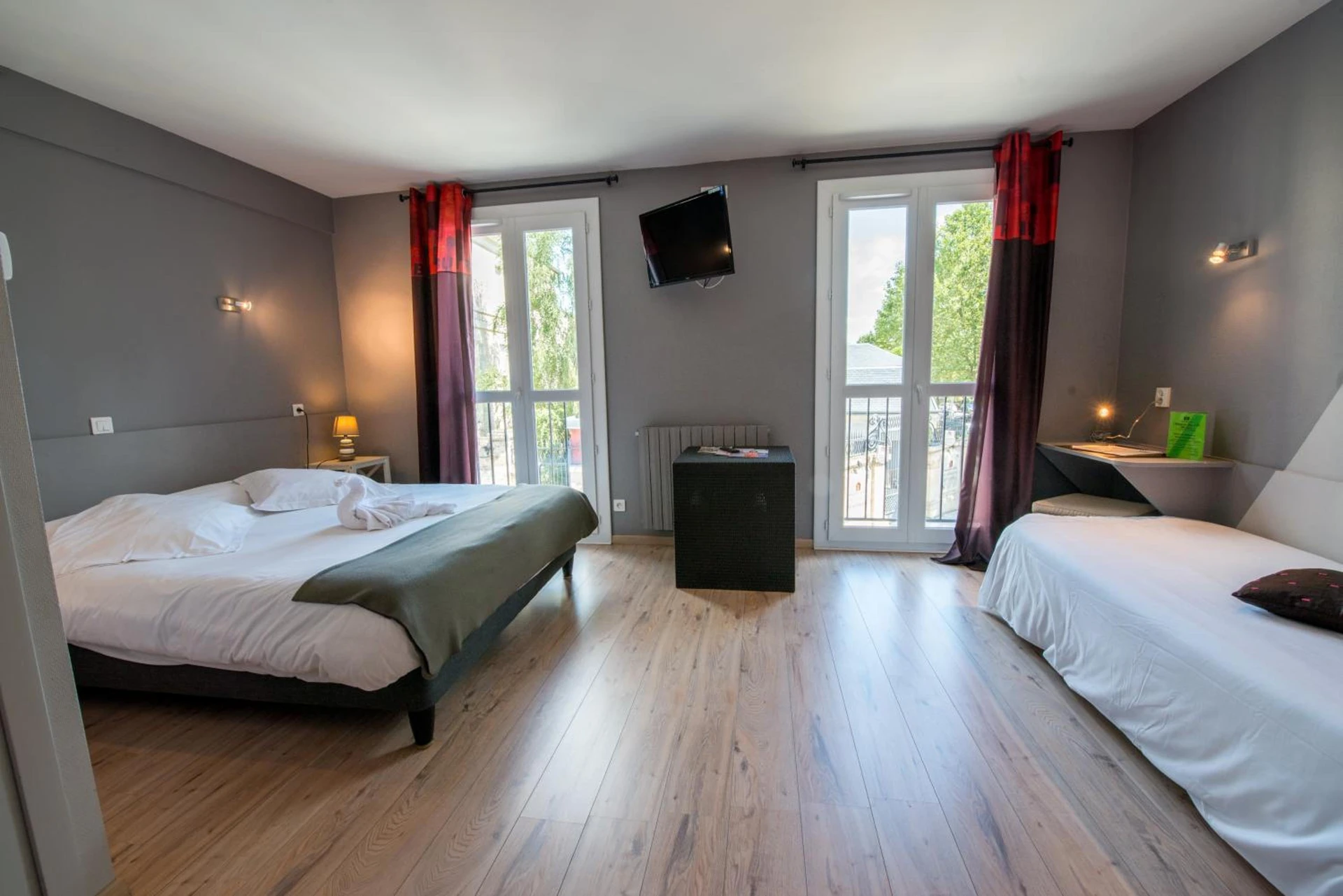 Chambre disponible pour un séminaire d'entreprise à Hôtel du Lion d'Or - Marmande