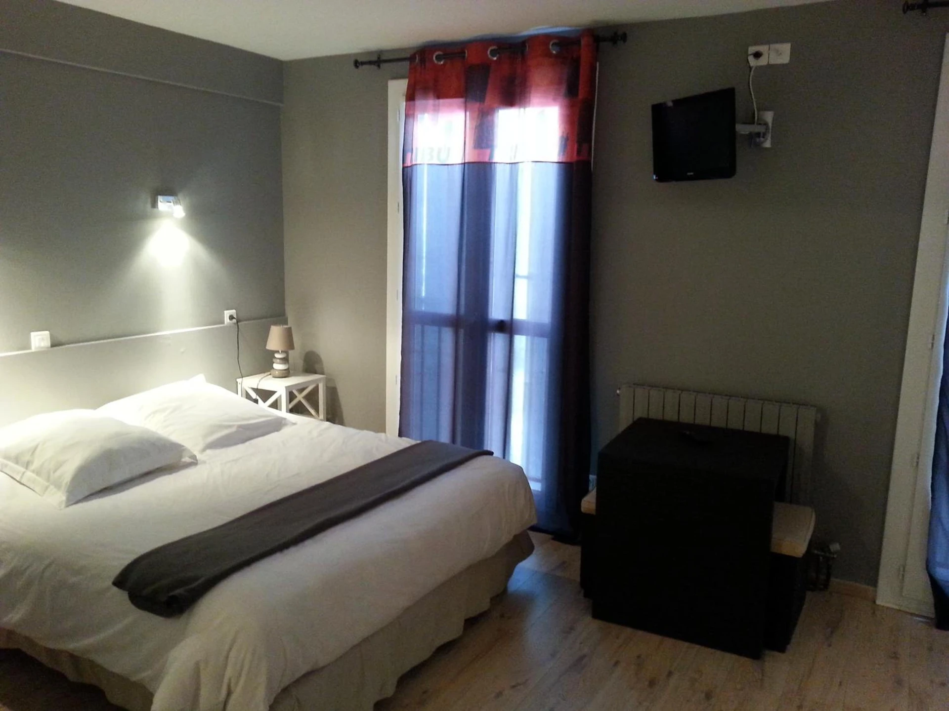 Chambre disponible pour un séminaire d'entreprise à Hôtel du Lion d'Or - Marmande