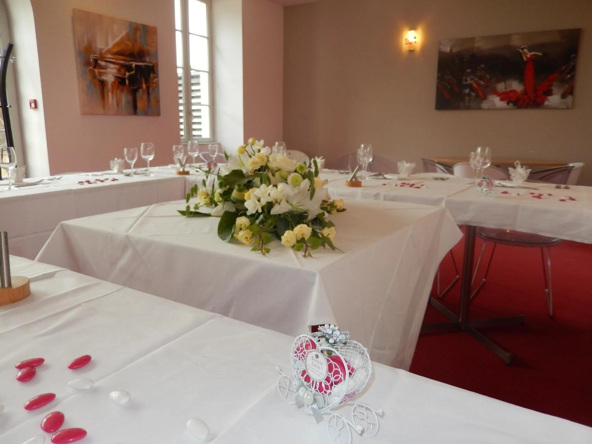 Organiser un séminaire d'entreprise : Hôtel Restaurant Le Lion d'Or à gemozac