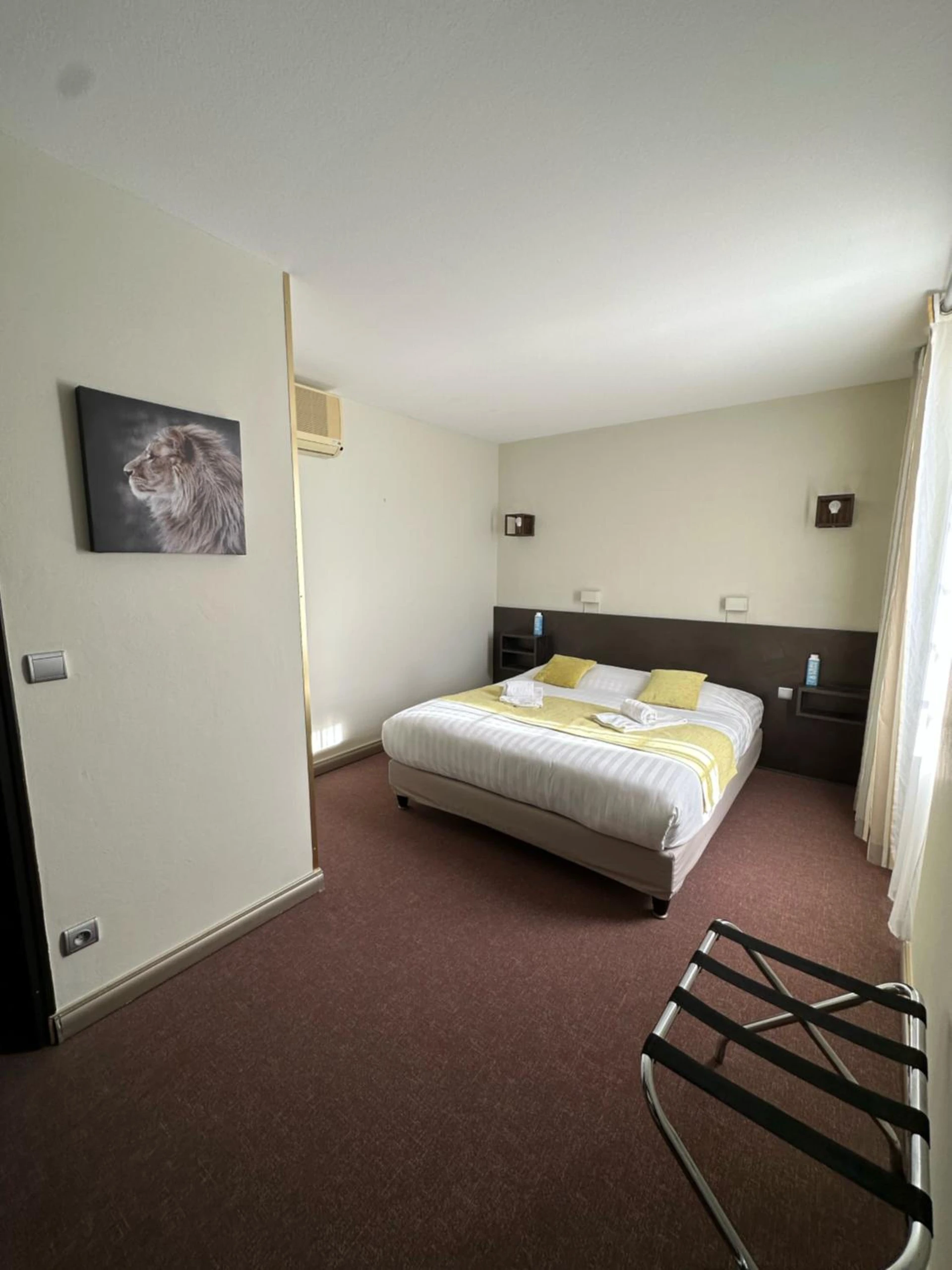 Chambre disponible pour un séminaire d'entreprise à Logis Hôtels - Hôtel et Restaurant Le Lion d'Or - Gramat