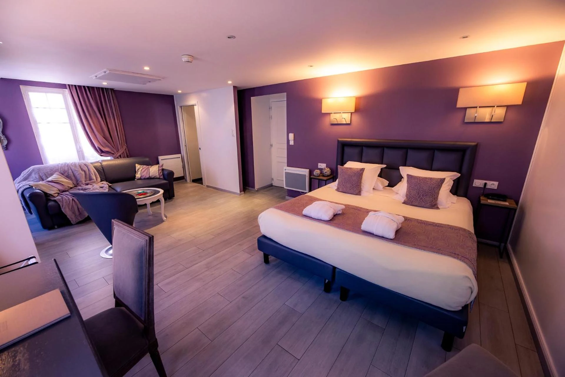 Chambre disponible pour un séminaire d'entreprise à Hotel Le Lion D'Or et Restaurant La Table Du Lion - Bayeux