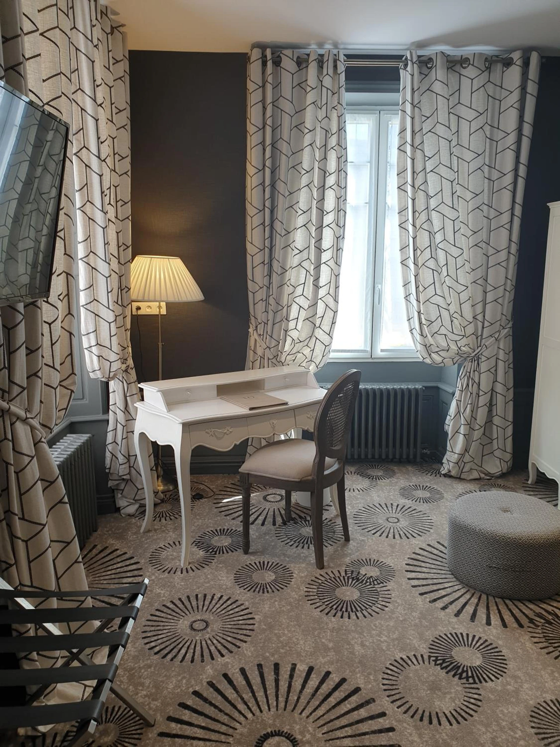 Chambre disponible pour un séminaire d'entreprise à Hotel Le Lion D'Or et Restaurant La Table Du Lion - Bayeux