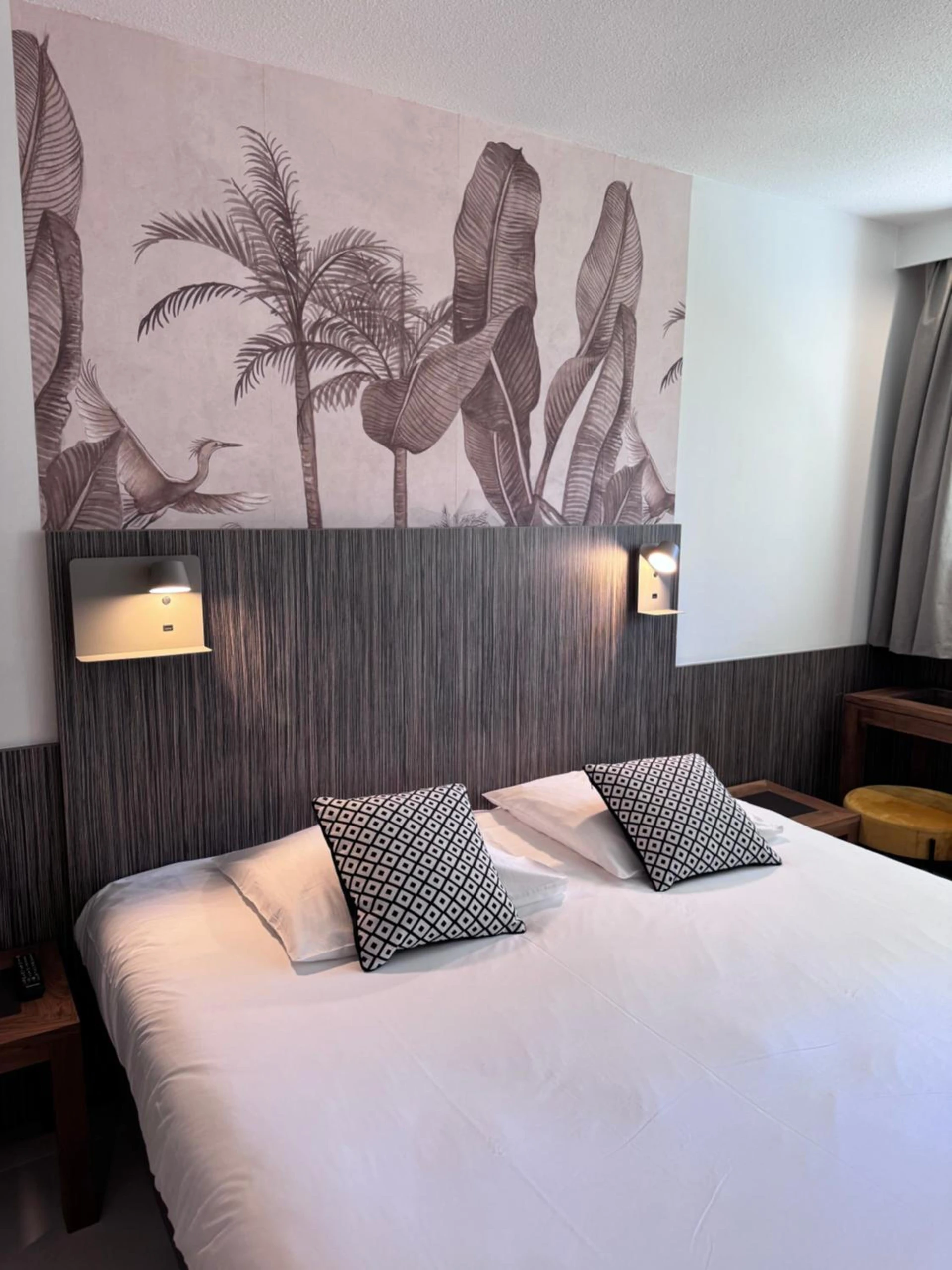 Chambre disponible pour un séminaire d'entreprise à The Originals City, Hôtel Le Lodge, Bayonne Nord - Ondres