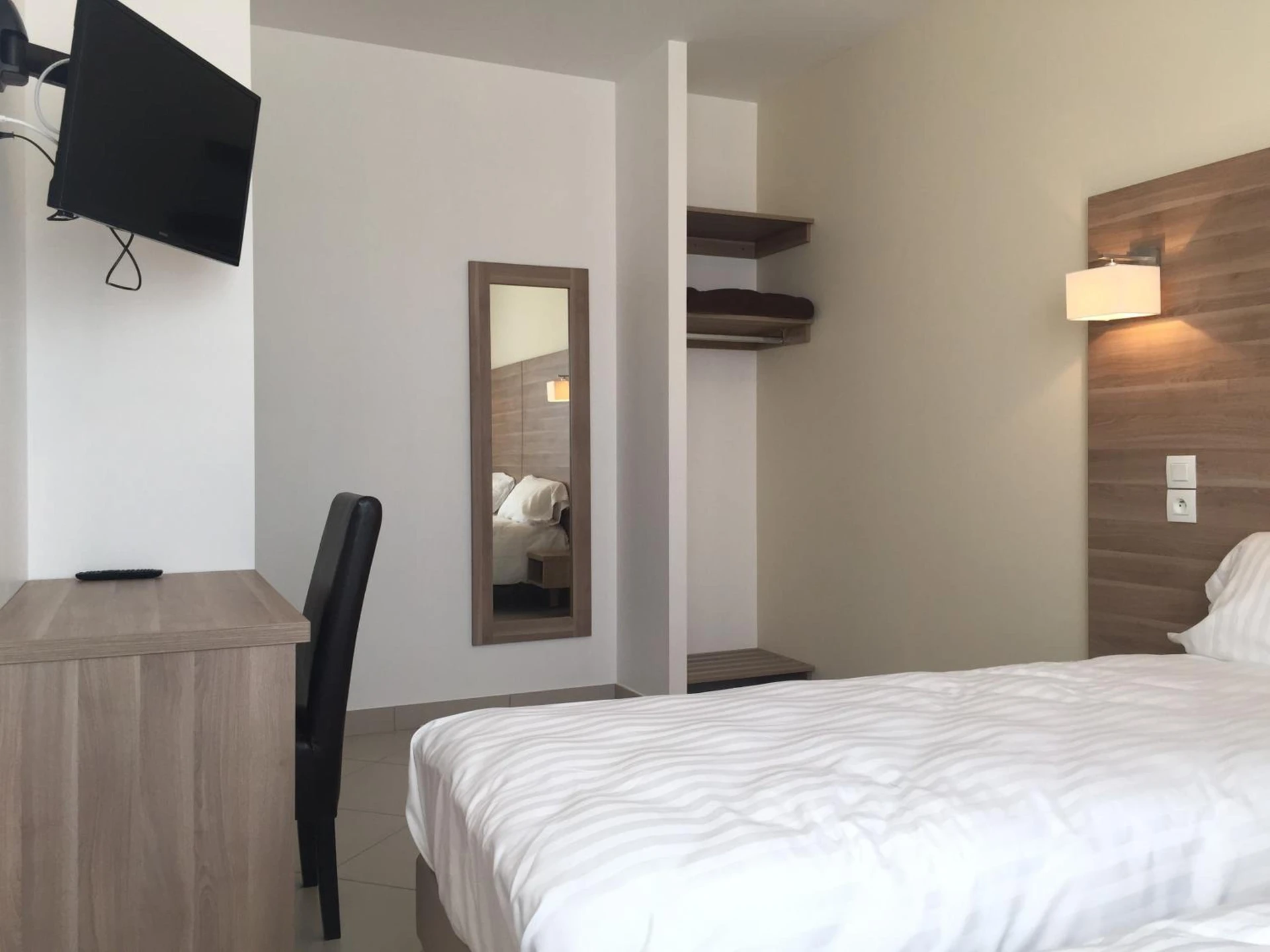 Chambre disponible pour un séminaire d'entreprise à Le Logis Dauphinois - Roussillon