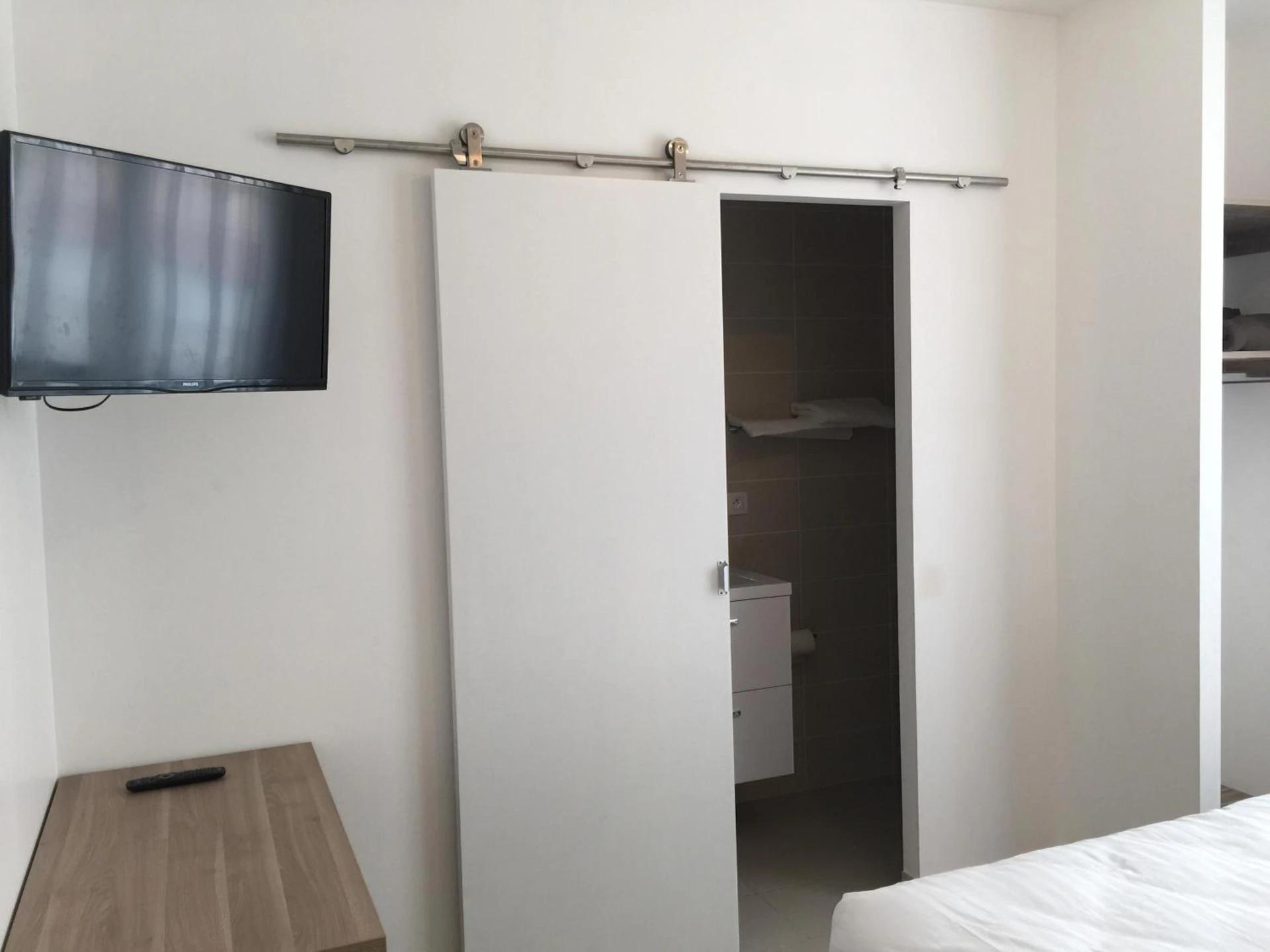 Magnifique chambre pour un séminaire d'entreprise à Le Logis Dauphinois - Roussillon