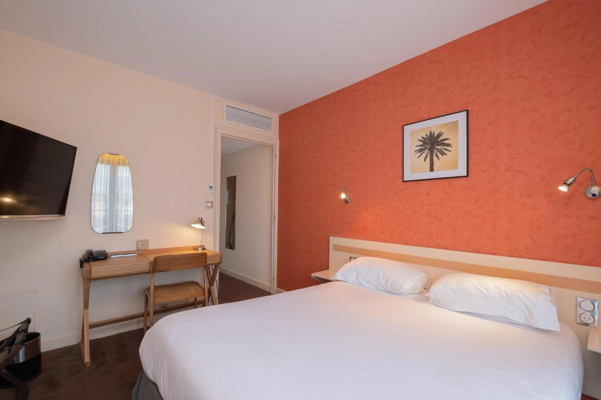 Chambre disponible pour un séminaire d'entreprise à Cit'Hotel Logis De Brou - Bourg-en-Bresse