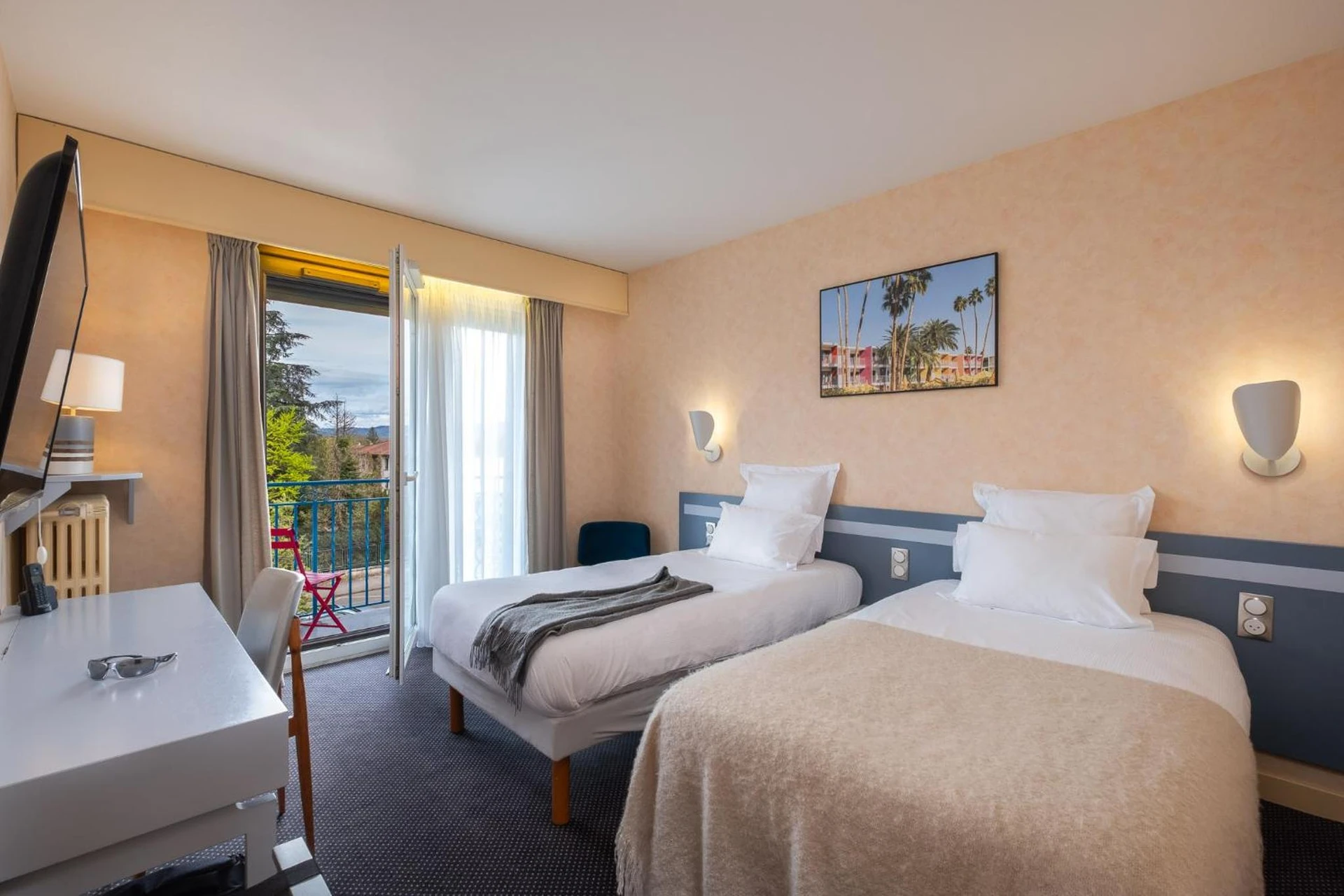 Chambre disponible pour un séminaire d'entreprise à Cit'Hotel Logis De Brou - Bourg-en-Bresse