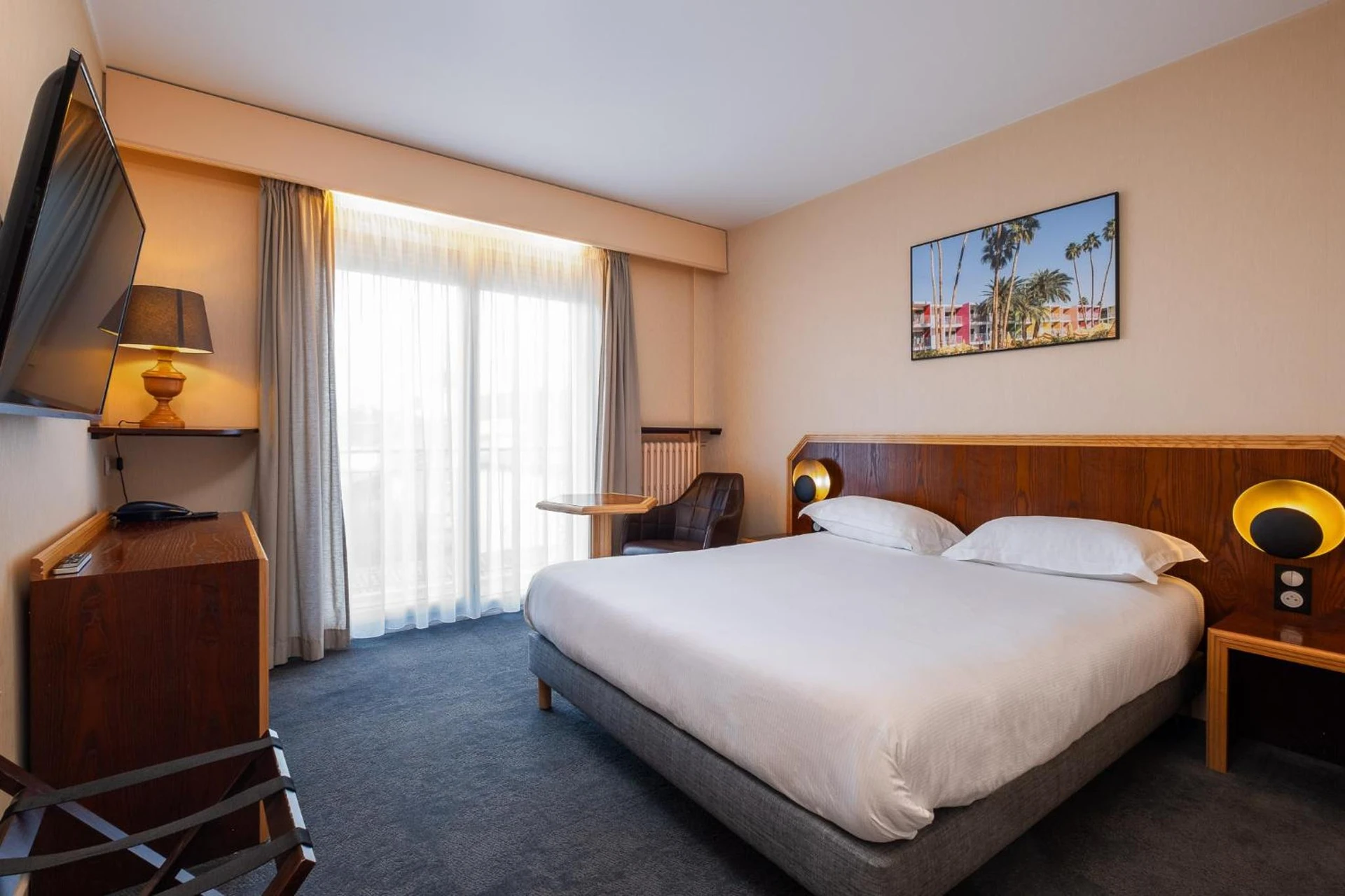 Magnifique chambre pour un séminaire d'entreprise à Cit'Hotel Logis De Brou - Bourg-en-Bresse
