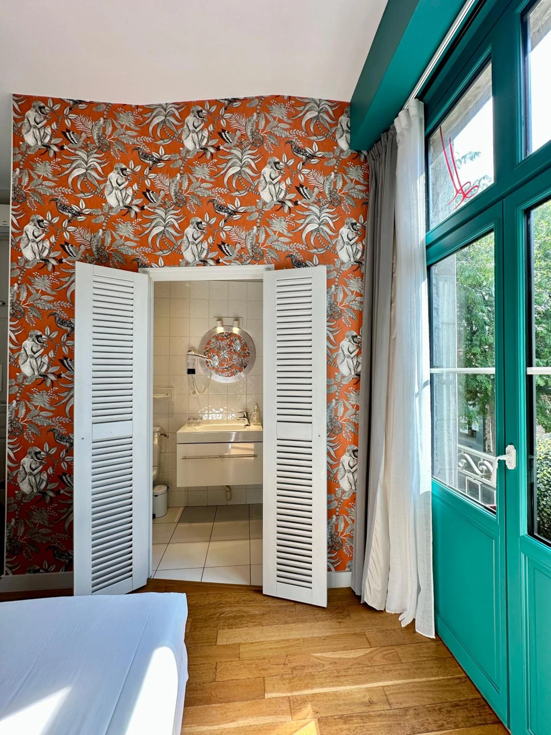 Chambre disponible pour un séminaire d'entreprise à The Originals Boutique, Hôtel Le Londres, Saumur - Saumur