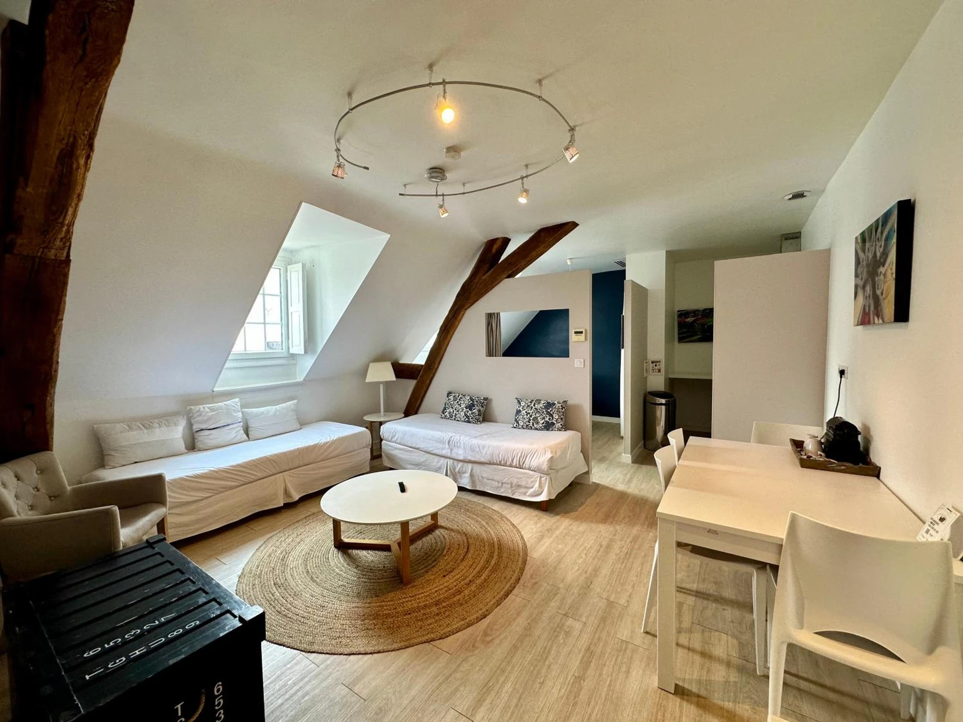 Chambre disponible pour un séminaire d'entreprise à The Originals Boutique, Hôtel Le Londres, Saumur - Saumur