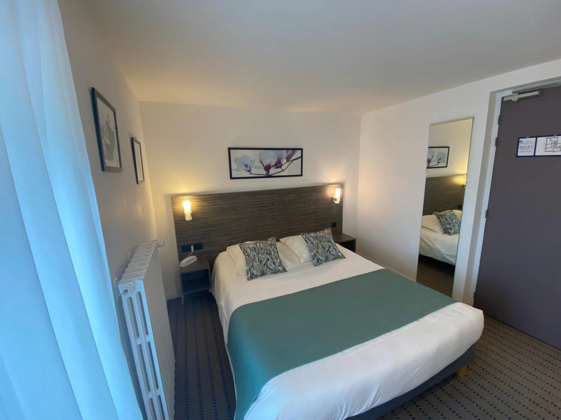 Chambre disponible pour un séminaire d'entreprise à Hotel du Louvre - Cherbourg-en-Cotentin