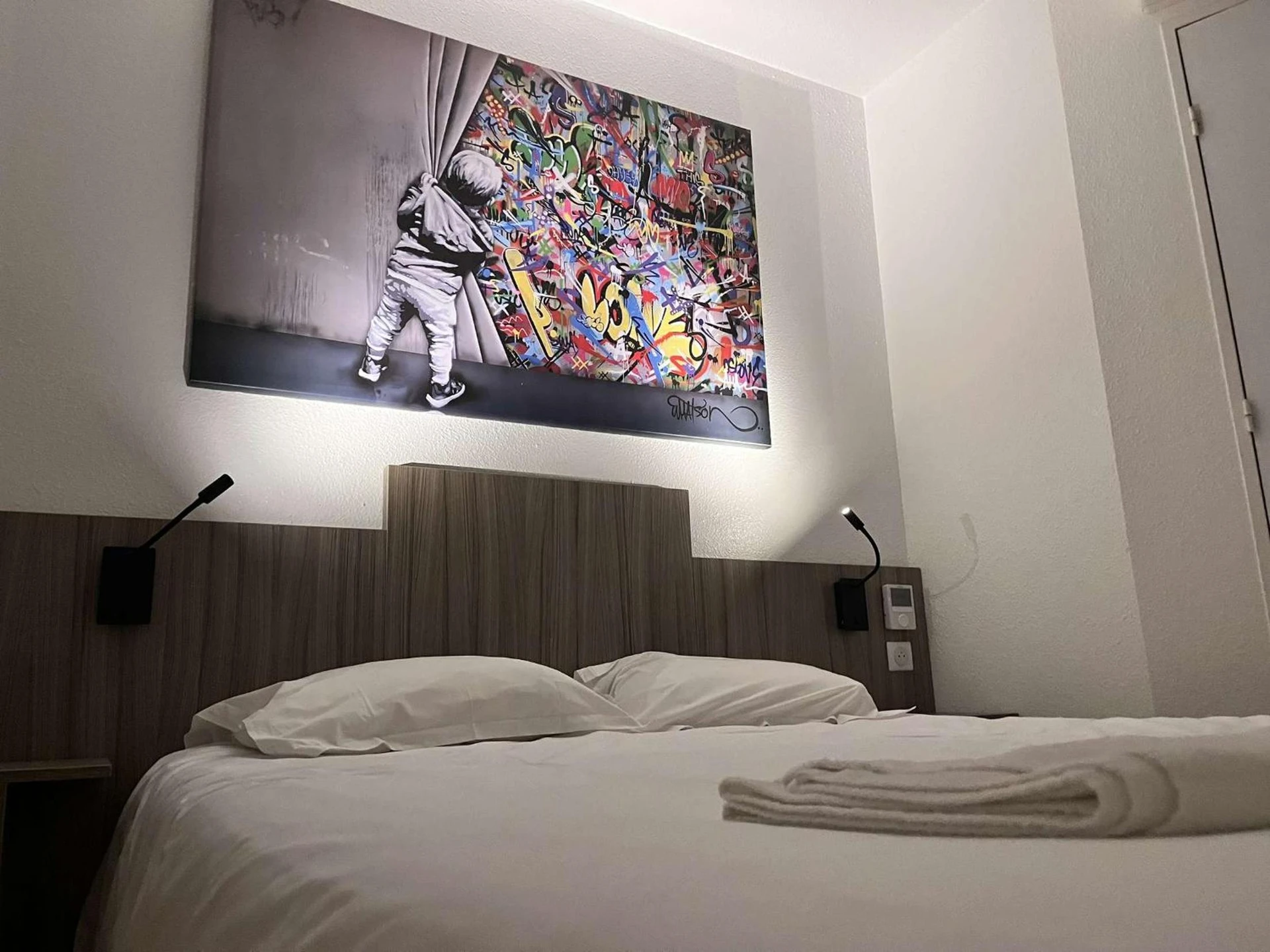 Chambre à The Originals Access, Hôtel Le Lutéa - Organiser un séminaire d'entreprise à Riom-ès-Montagnes