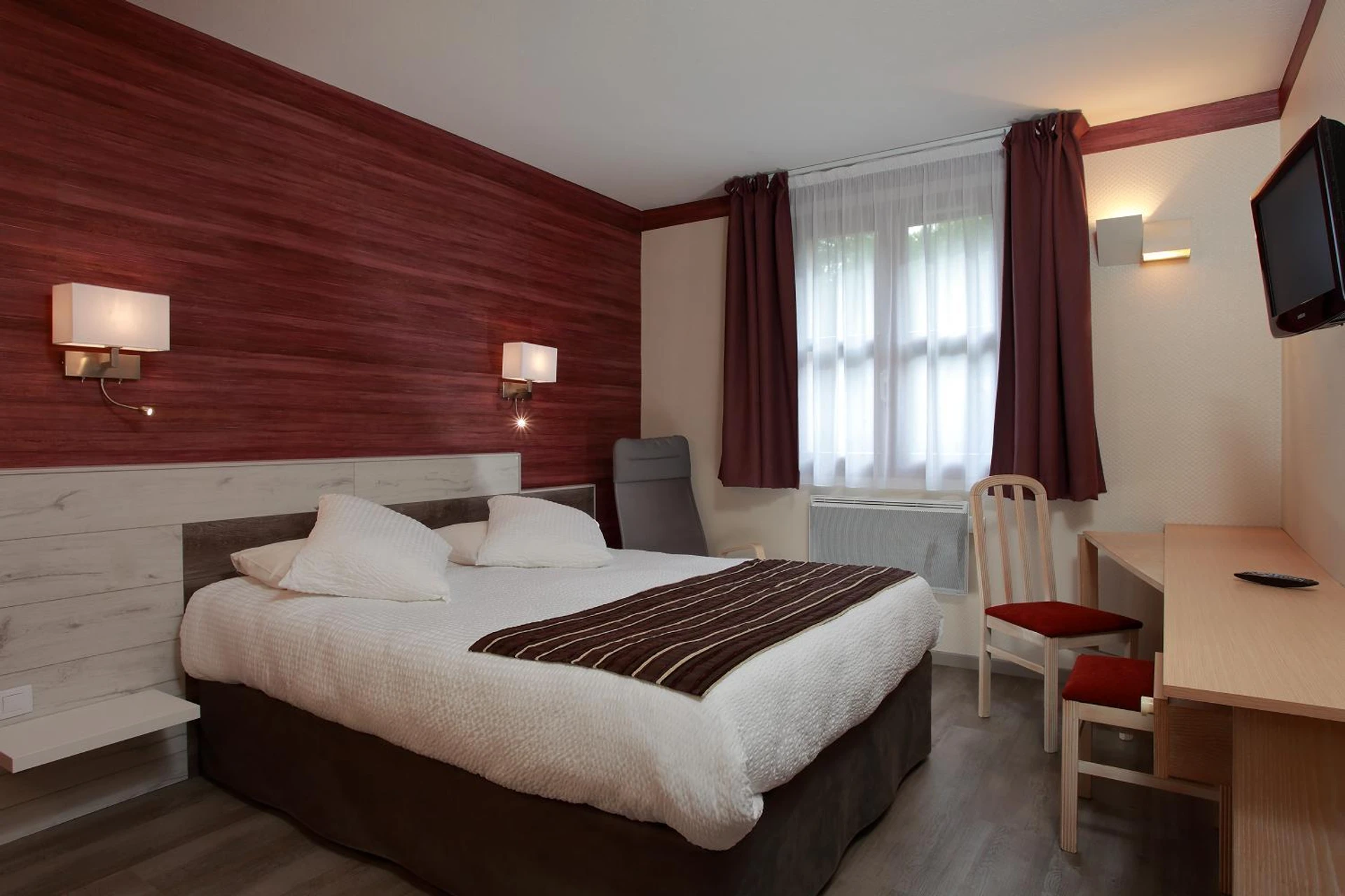 Chambre disponible pour un séminaire d'entreprise à Logis Le Luth - Mirecourt